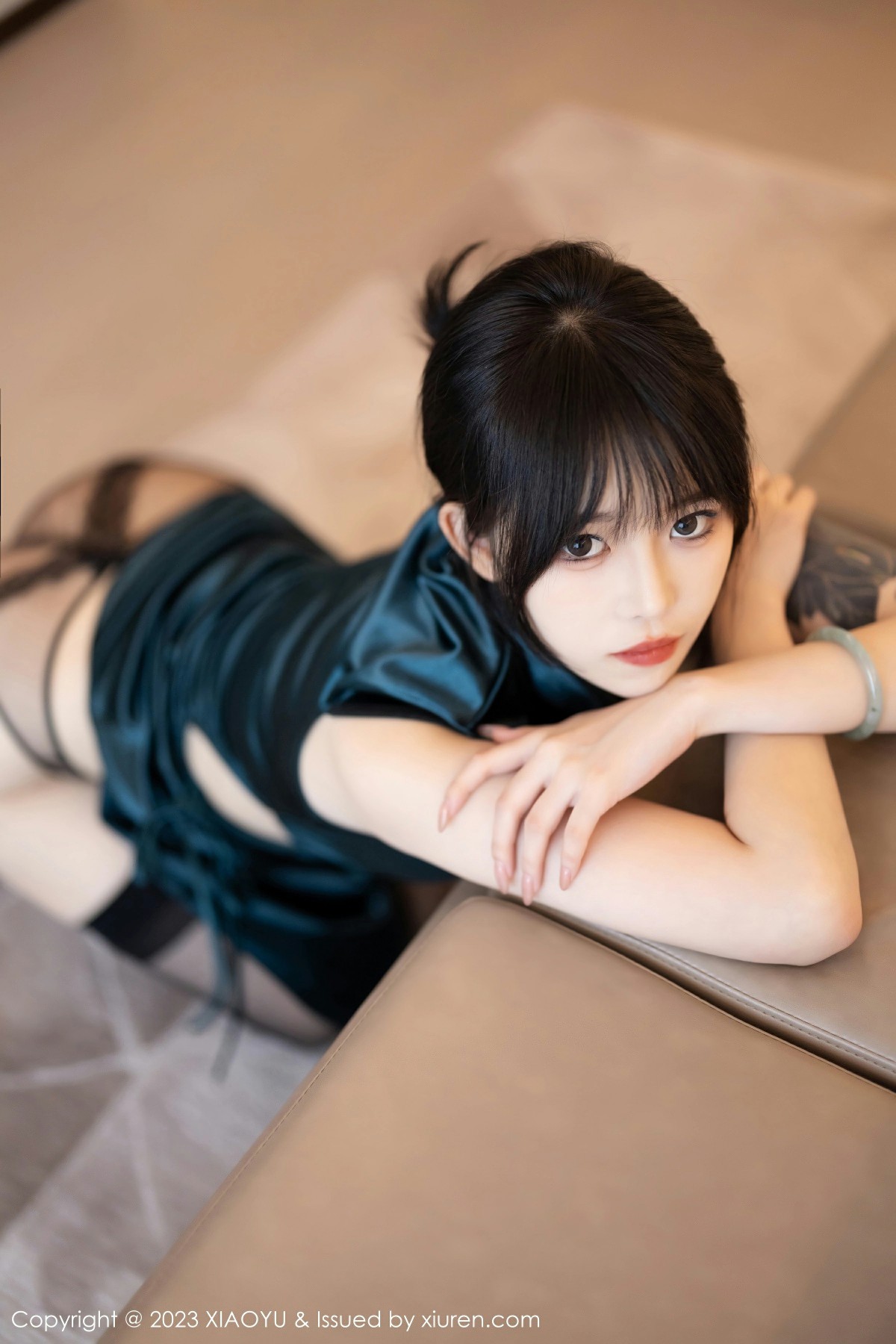 [XIAOYU语画界] 2023.07.25 VOL.1077 奶瓶. 深蓝色旗袍 黑色蕾丝内衣 性感写真 [83+1P] 封面