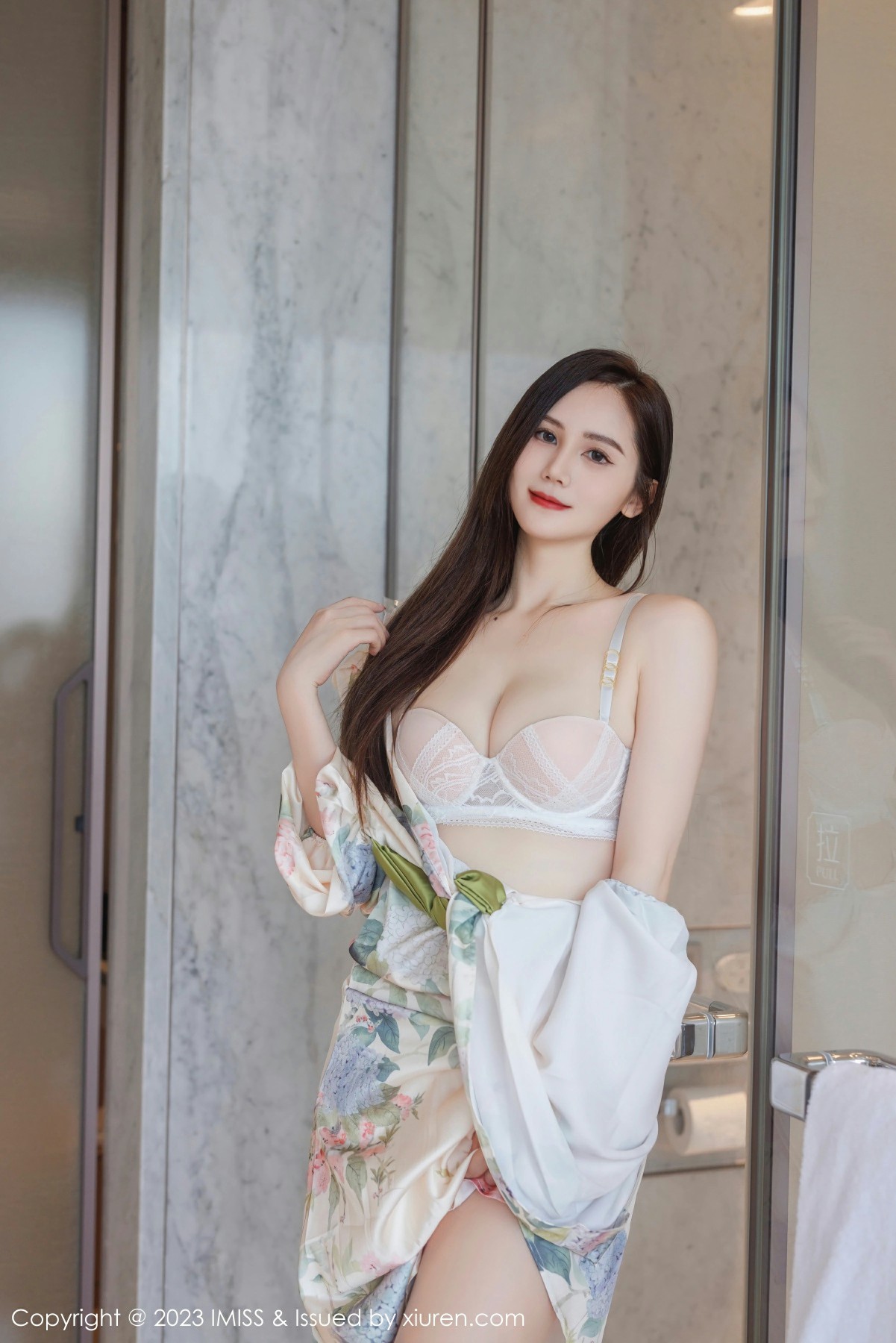 [IMISS爱蜜社] 2023.08.28 VOL.745 SISY思 白色带图案长裙 性感写真 [55+1P] 第 30 张