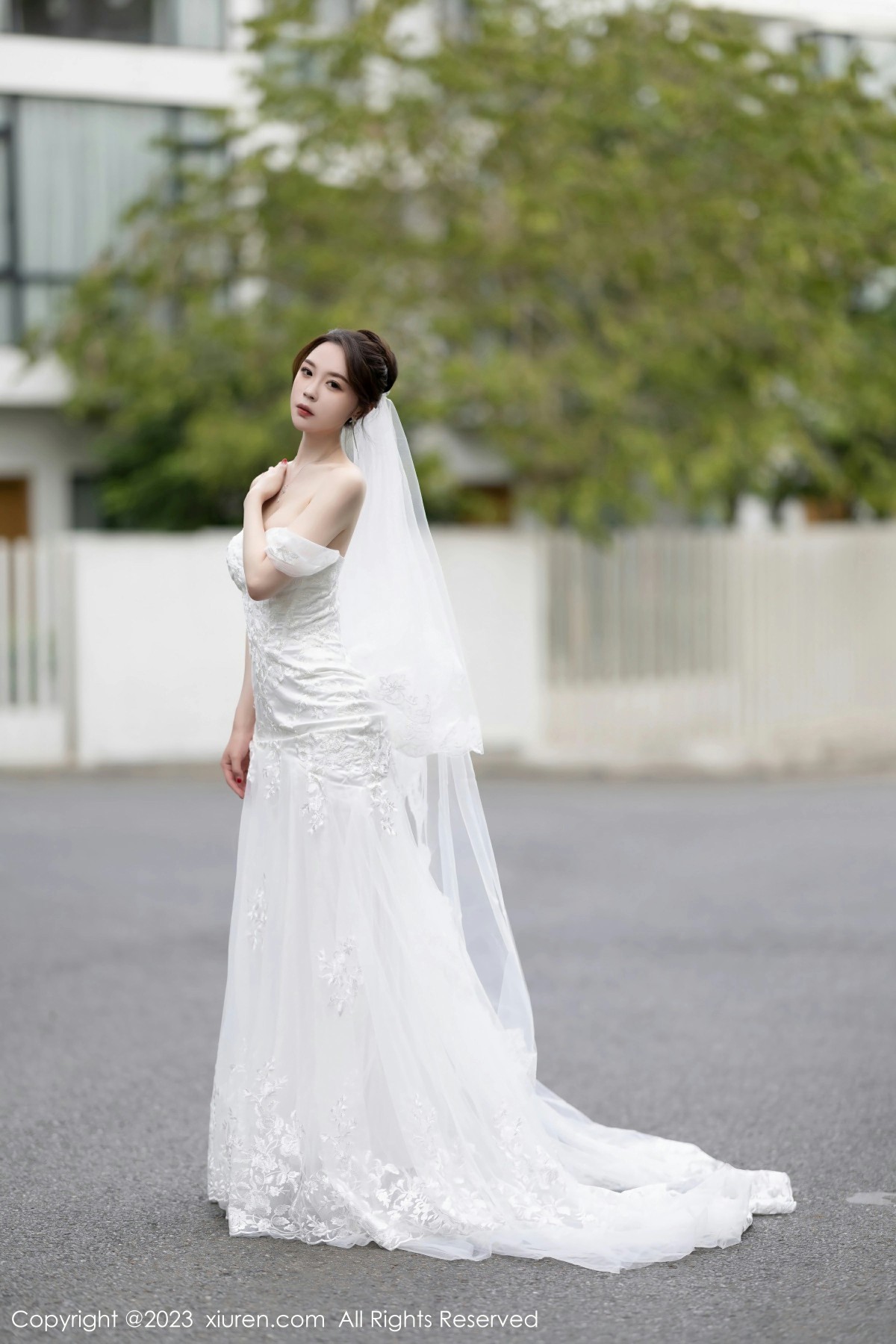[XiuRen秀人网] 2023.08.30 No.7310 梦心玥 性感白色婚纱 安吉旅拍写真 [83+1P] 封面