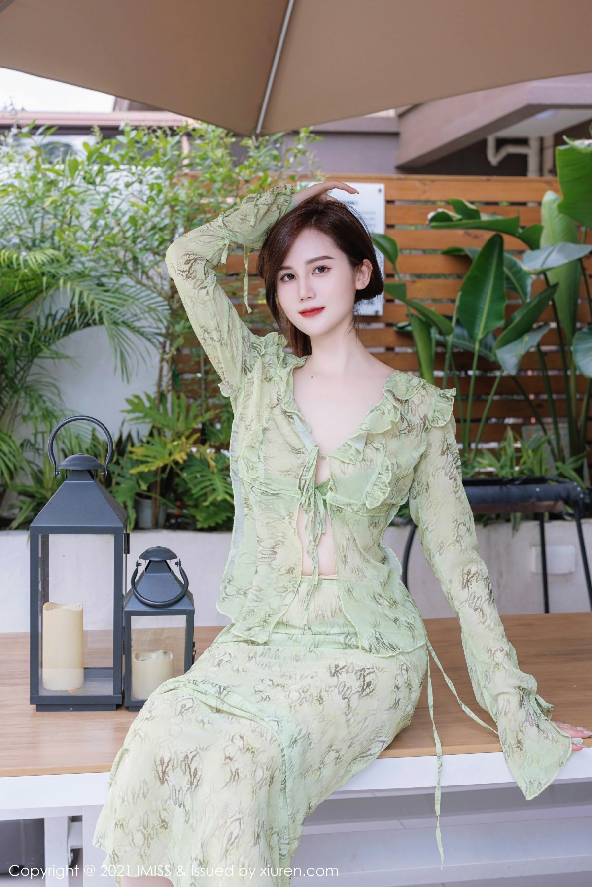 [IMISS爱蜜社] 2023.10.23 VOL.758 sisy思 灰绿色蕾丝内衣 性感写真 [40+1P] 第 37 张