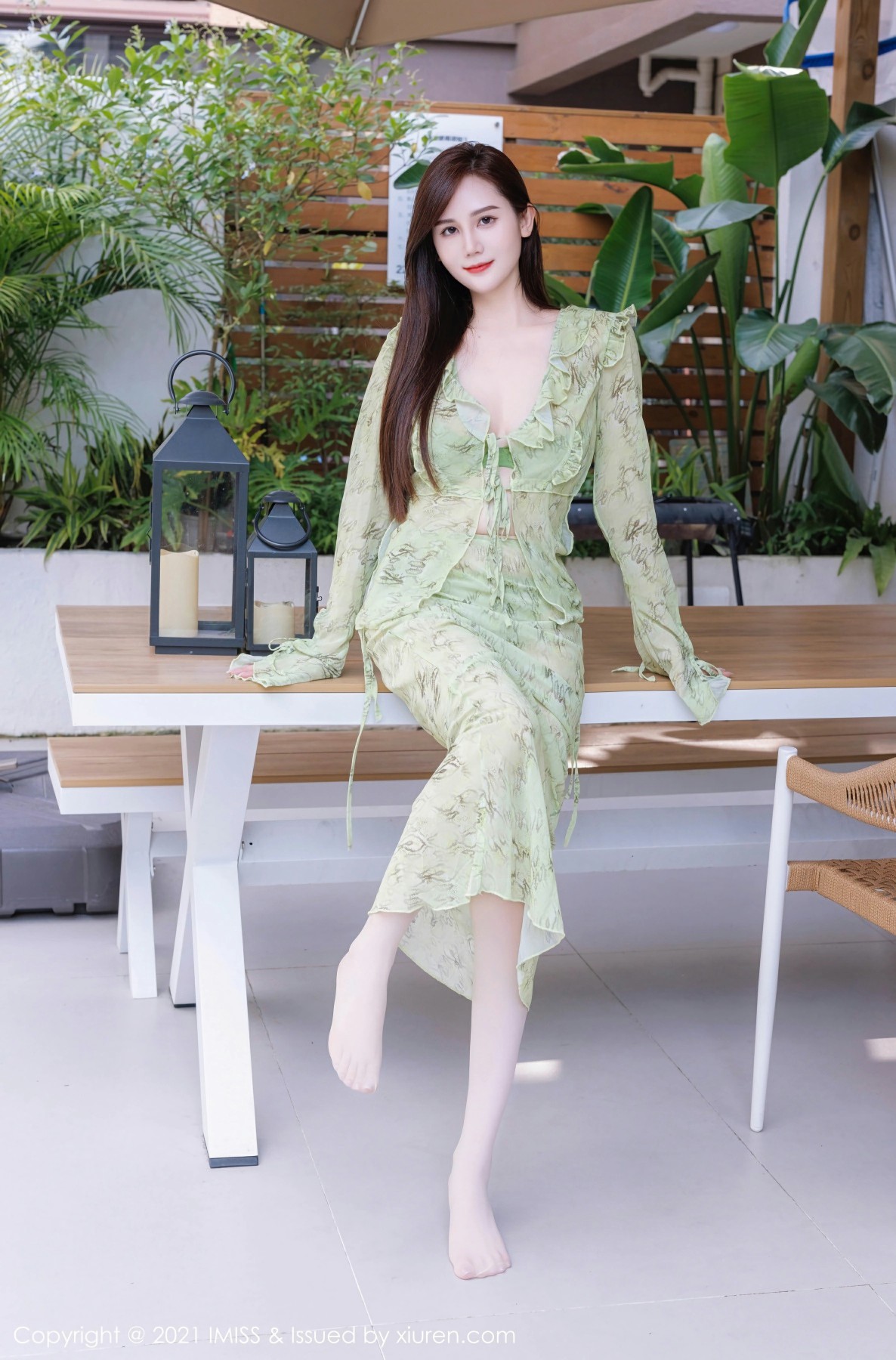 [IMISS爱蜜社] 2023.10.23 VOL.758 sisy思 灰绿色蕾丝内衣 性感写真 [40+1P] 第 38 张