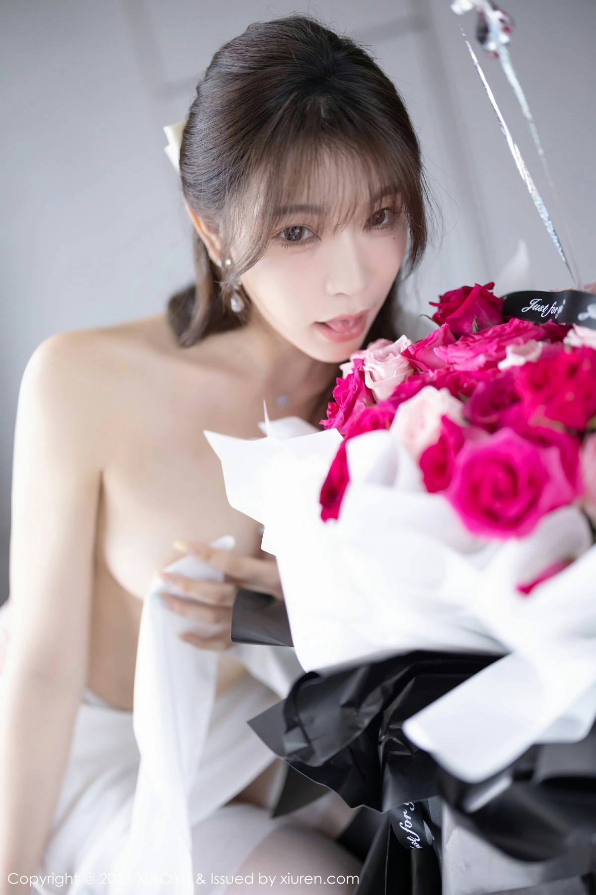 [XIAOYU语画界] 2023.10.23 VOL.1131 徐莉芝Booty 白色连衣短裙 诱人白色丝袜 性感写真 [88+1P] 第 42 张
