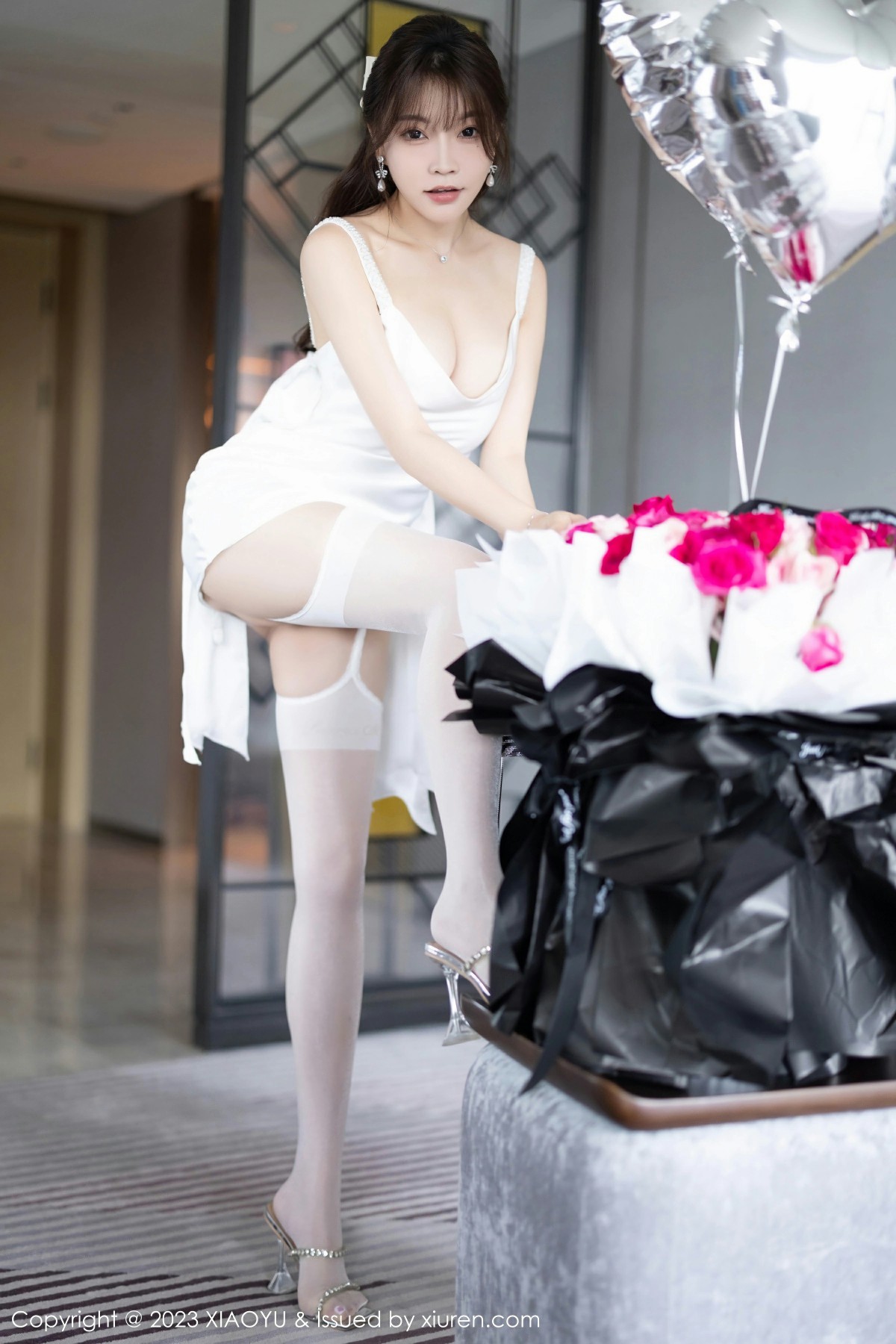 [XIAOYU语画界] 2023.10.23 VOL.1131 徐莉芝Booty 白色连衣短裙 诱人白色丝袜 性感写真 [88+1P] 第 80 张