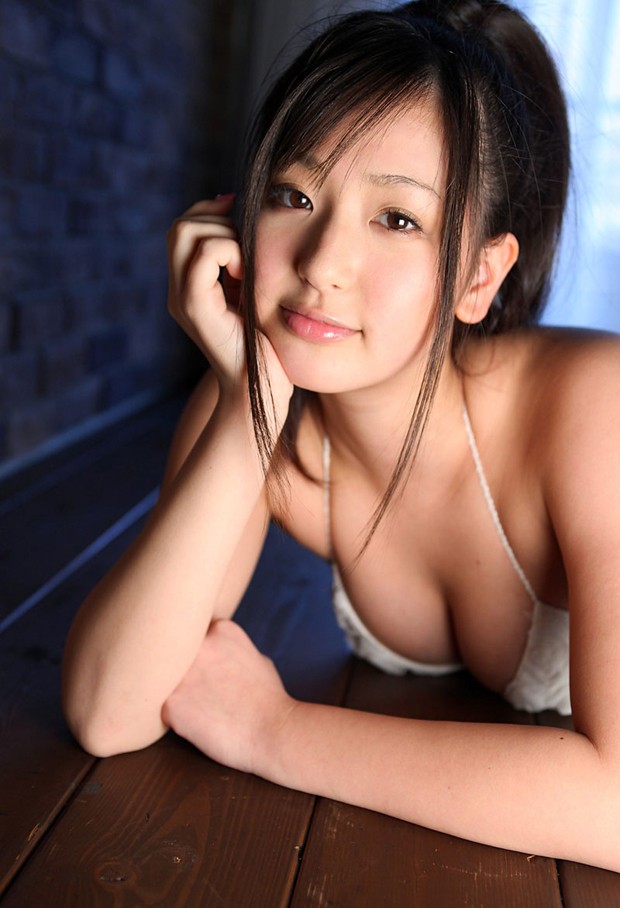 清凉MM村上友梨2011比基尼性感大片 封面