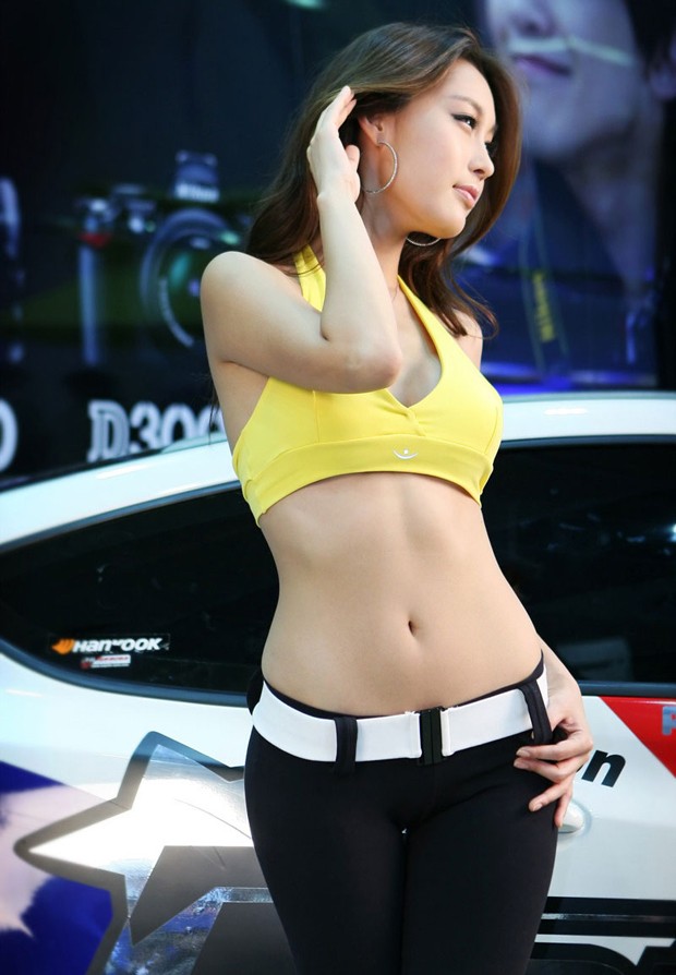 韩国美女车模黄仁智高清写真 封面