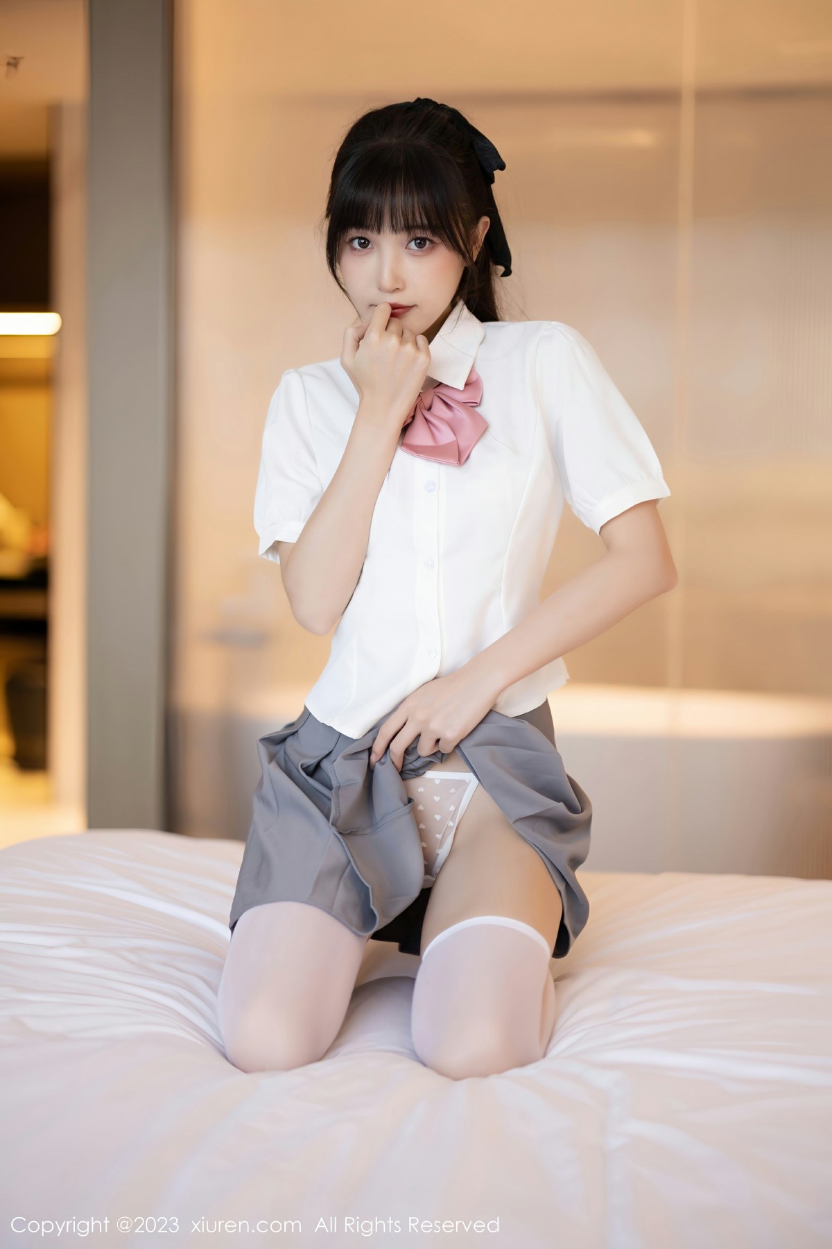 [XiuRen秀人网] 2023.12.06 No.7771 林星阑 灰色短裙 白色蕾丝内衣 性感写真 [83+1P] 封面