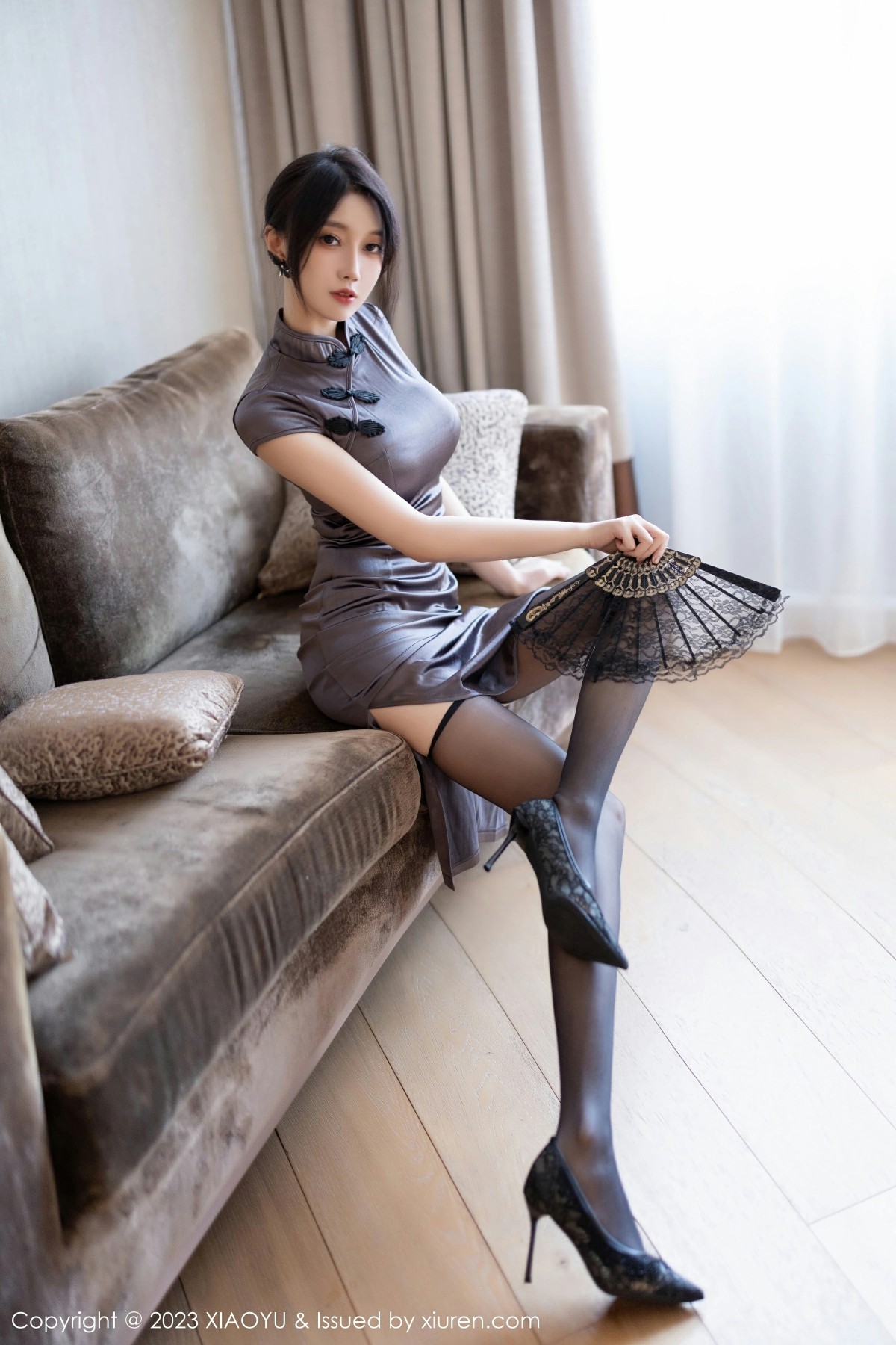 [XIAOYU语画界] 2023.12.14 VOL.1164 玥儿玥er 性感灰色旗袍 广州心愿旅拍写真 [87+1P] 第 14 张