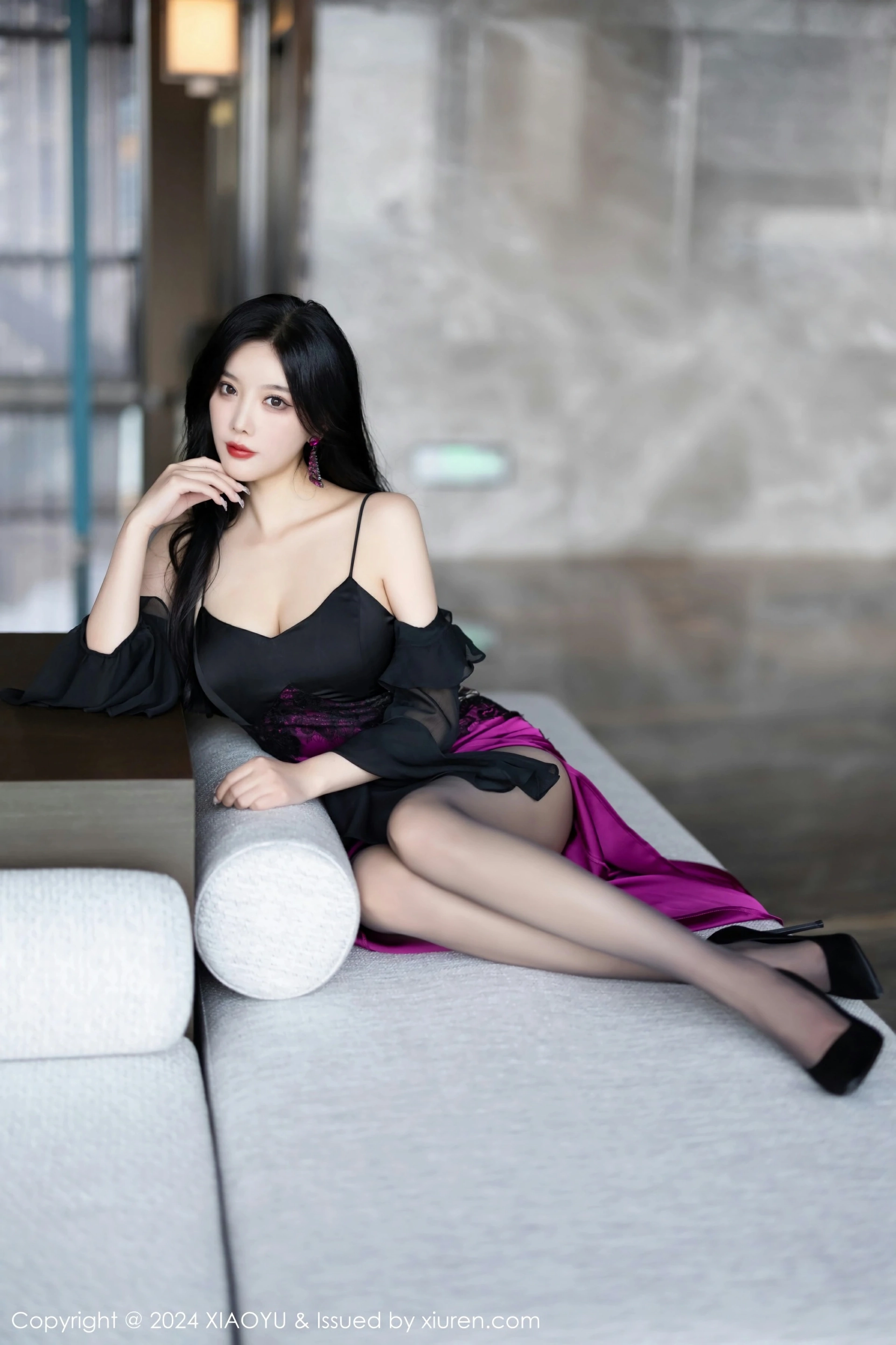 [XIAOYU语画界] 2024.01.26 VOL.1192 杨晨晨Yome 红黑拼色吊带裙 魅惑黑丝 性感写真 [85+1P] 第 71 张