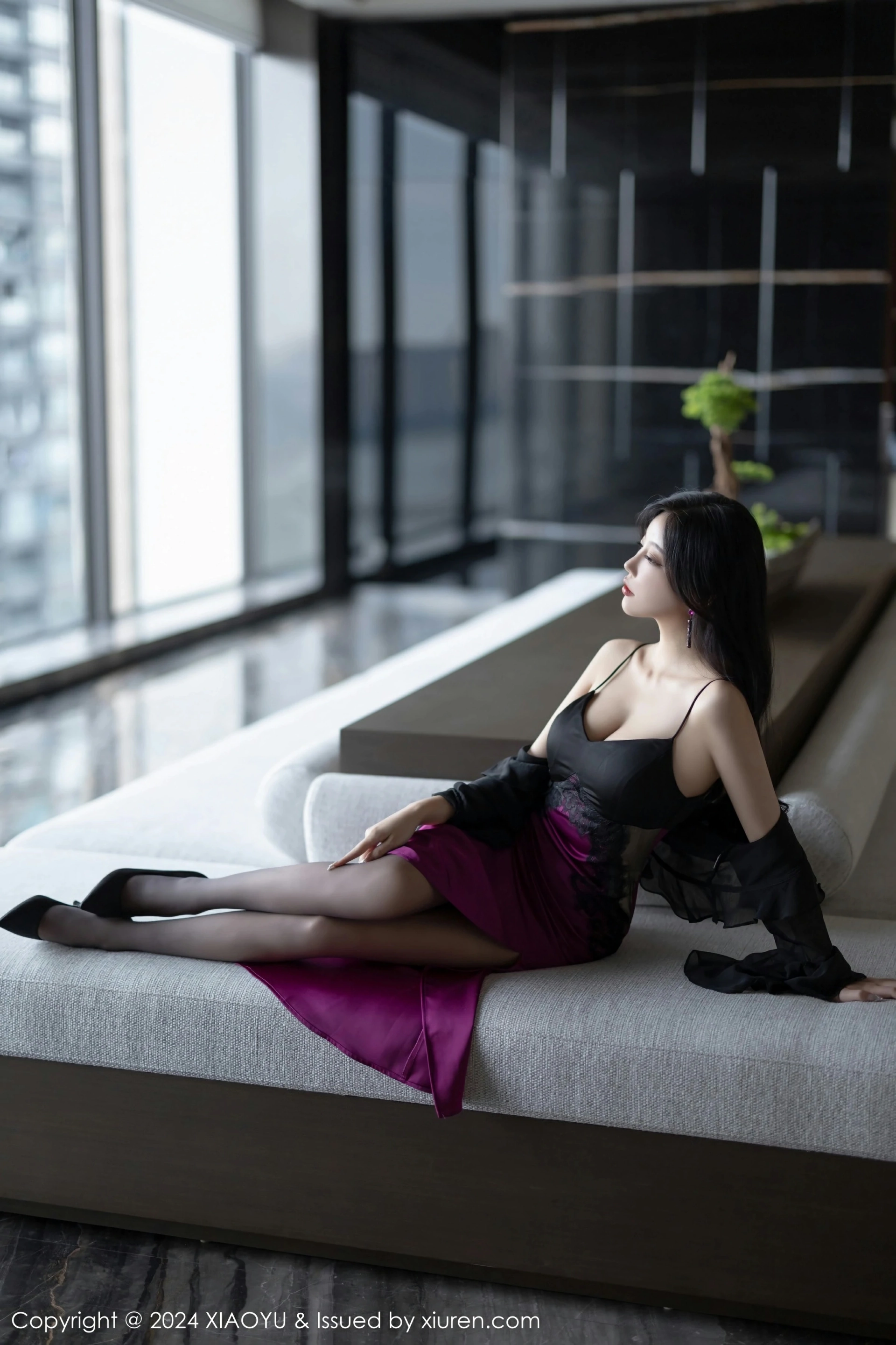 [XIAOYU语画界] 2024.01.26 VOL.1192 杨晨晨Yome 红黑拼色吊带裙 魅惑黑丝 性感写真 [85+1P] 第 77 张