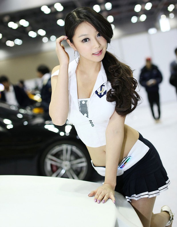 车展模特李恩瑞性感诱惑美图 封面