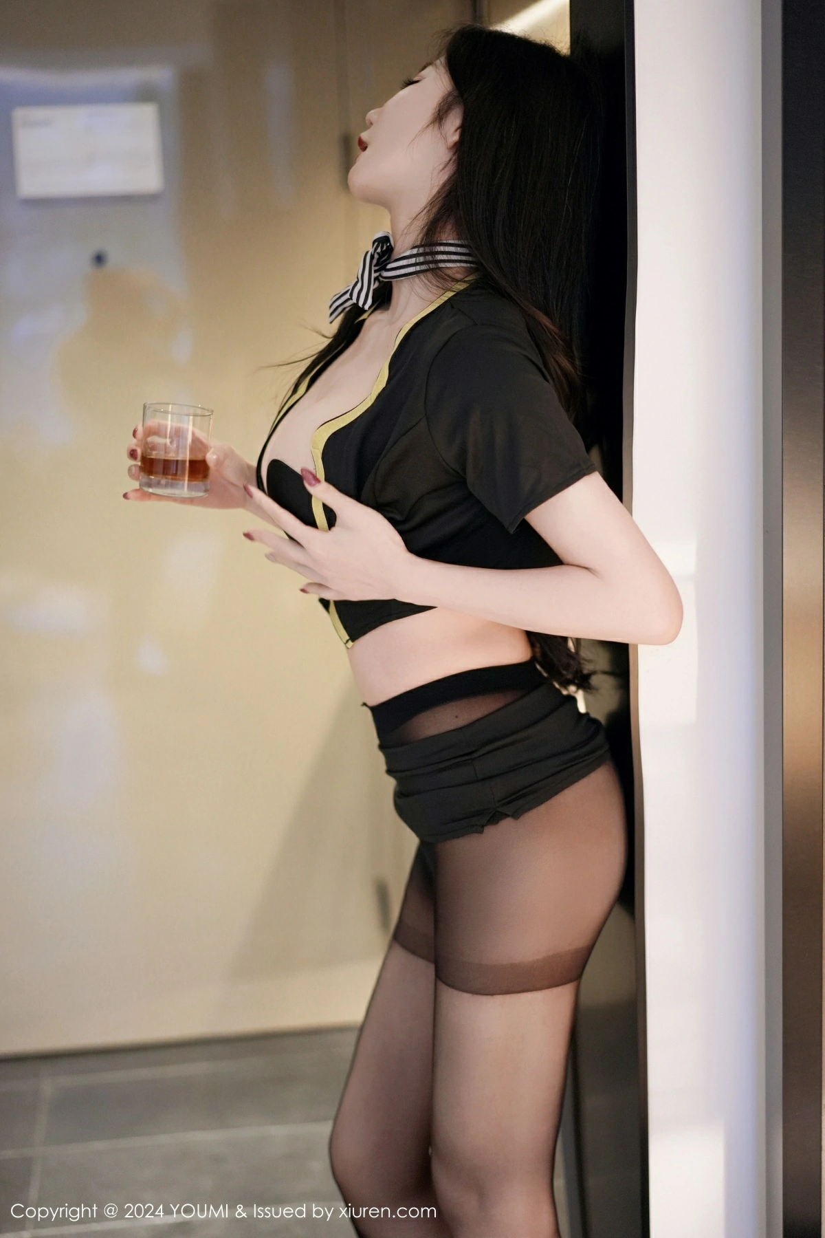 [YOUMI尤蜜荟] 2024.04.02 VOL.1046 心妍小公主 黑色衬衫 魅惑黑丝 性感写真 [78+1P] 第 64 张