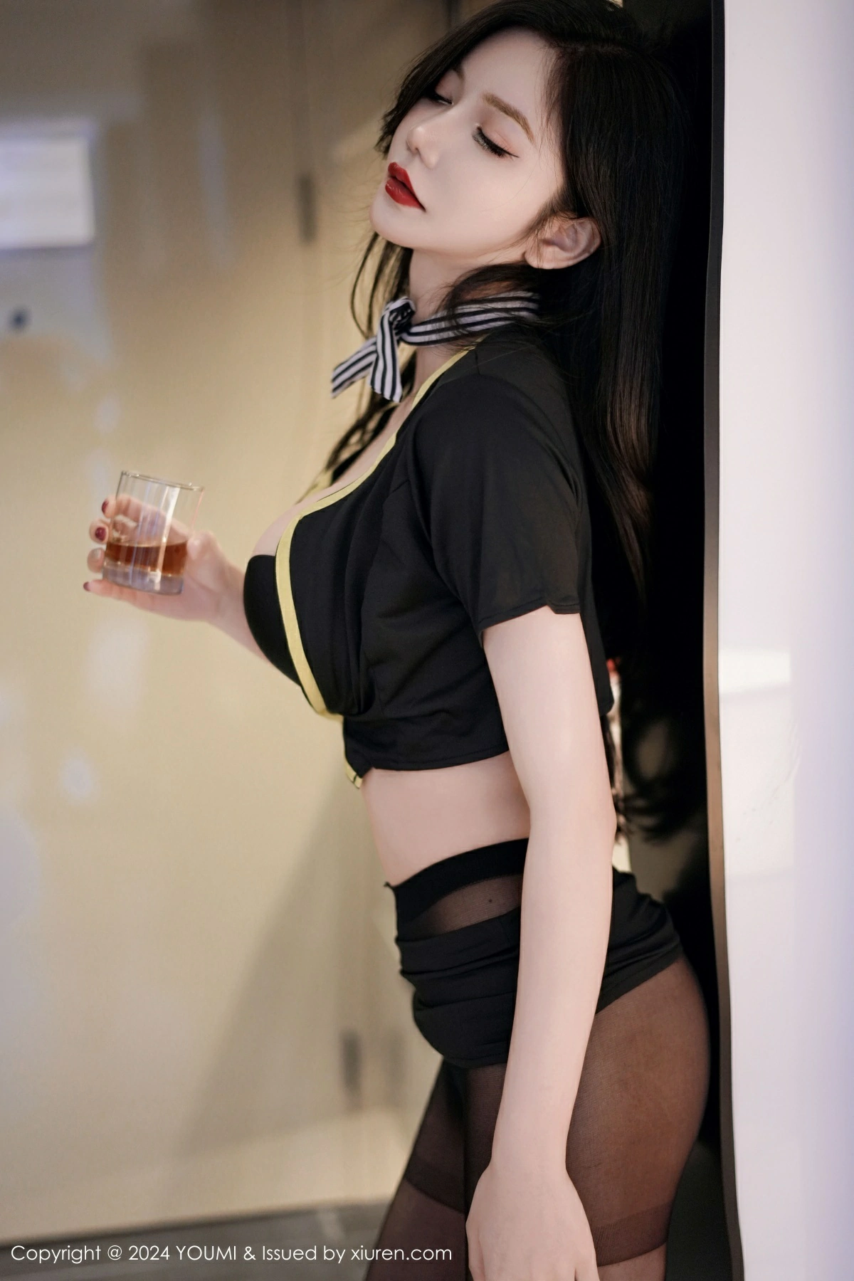 [YOUMI尤蜜荟] 2024.04.02 VOL.1046 心妍小公主 黑色衬衫 魅惑黑丝 性感写真 [78+1P] 第 65 张