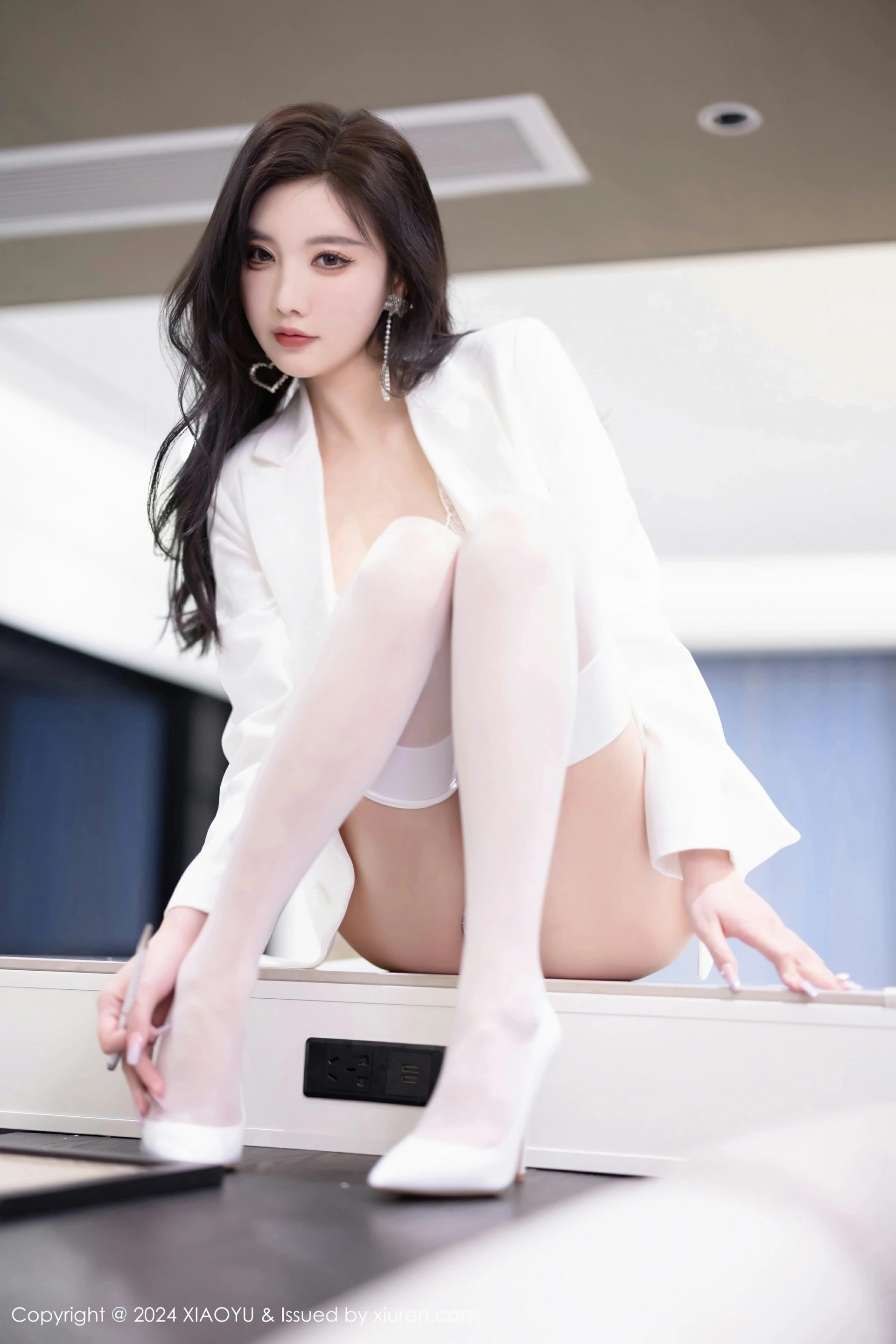 [XIAOYU语画界] 2024.04.26 VOL.1238 杨晨晨Yome 性感白色情趣内衣 哈尔滨旅拍写真 [81+1P] 第 37 张