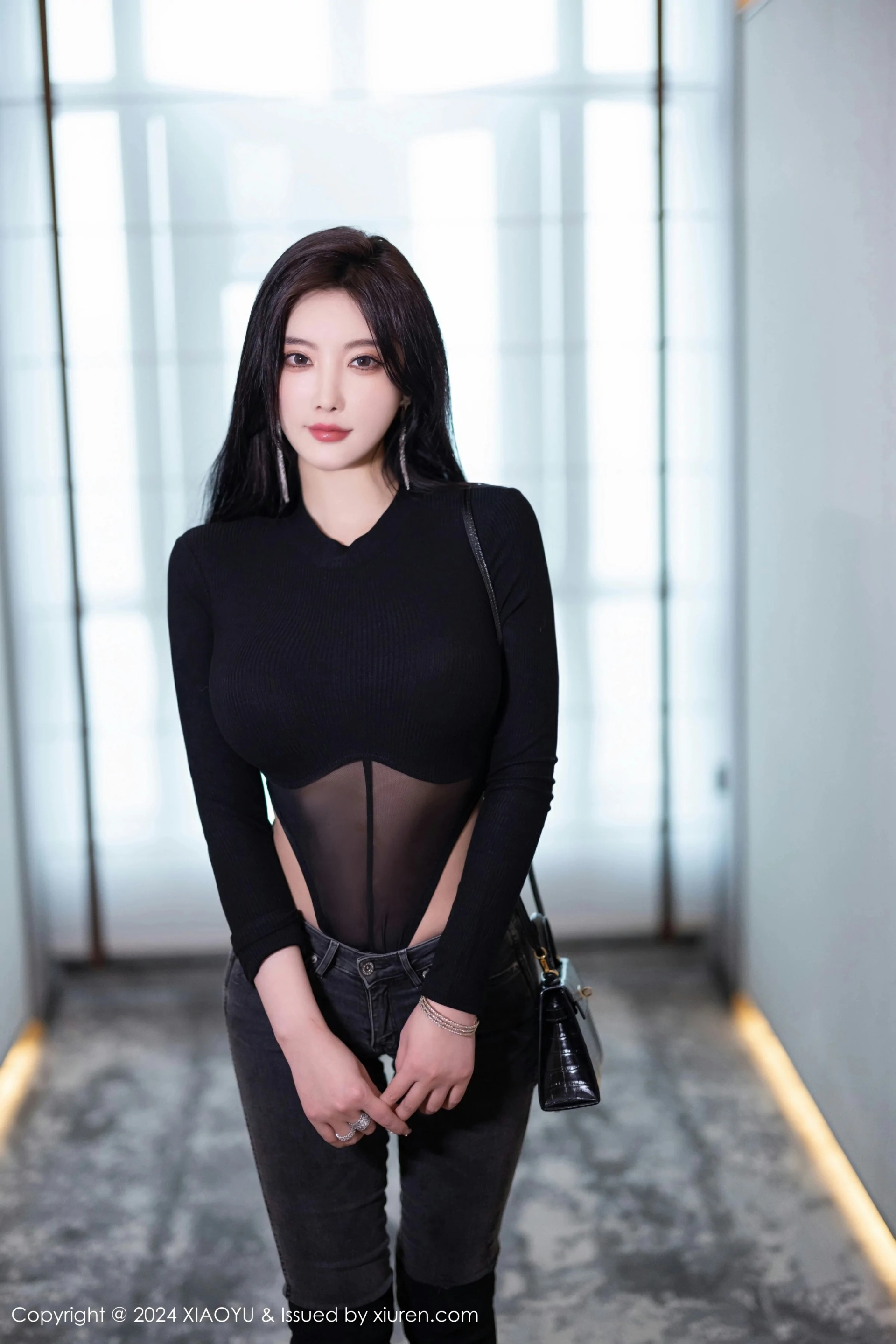 [XIAOYU语画界] 2024.05.31 VOL.1243 杨晨晨Yome 性感黑色网状服饰 黑色长靴 哈尔滨旅拍写真 [81+1P] 封面