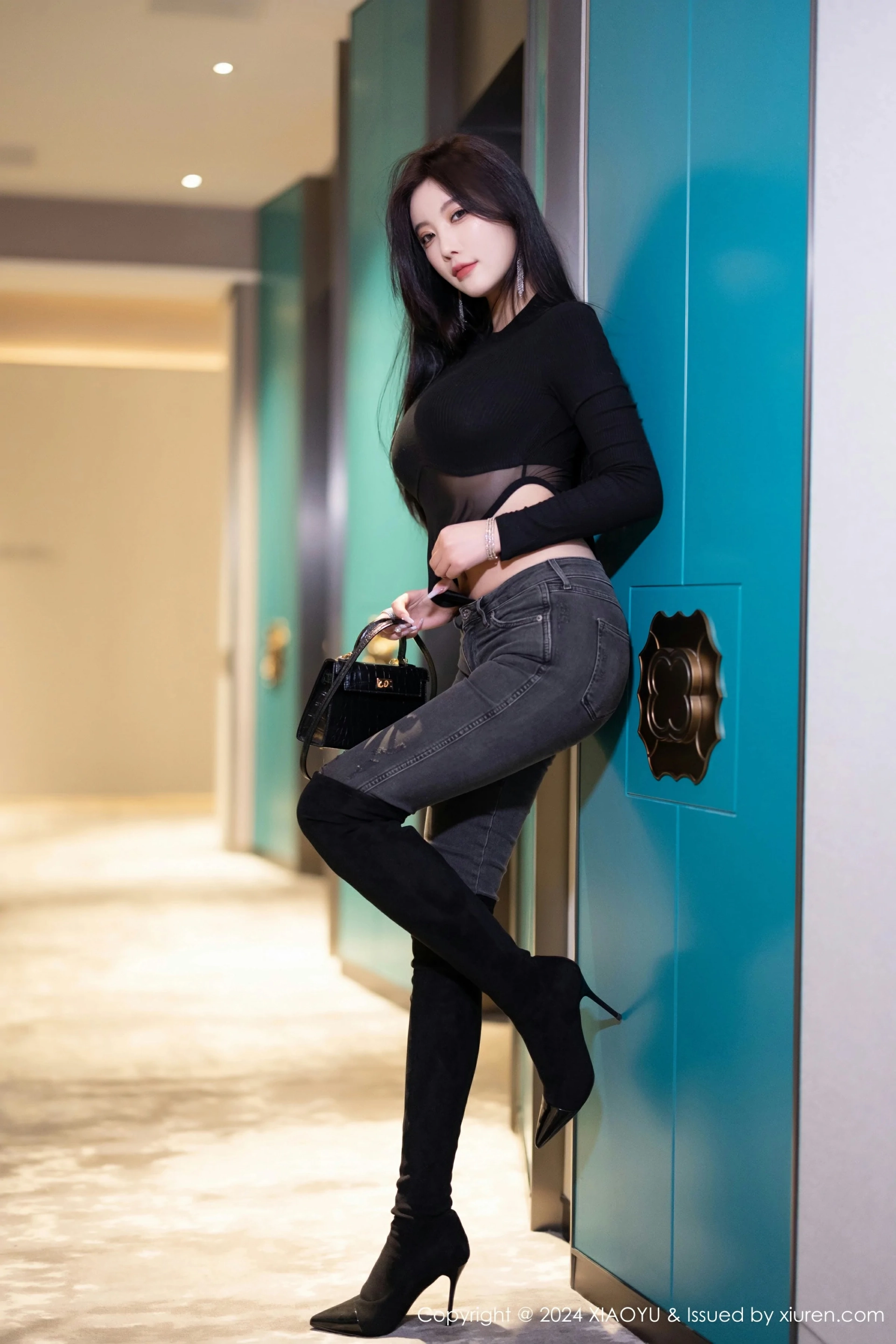 [XIAOYU语画界] 2024.05.31 VOL.1243 杨晨晨Yome 性感黑色网状服饰 黑色长靴 哈尔滨旅拍写真 [81+1P] 第 76 张