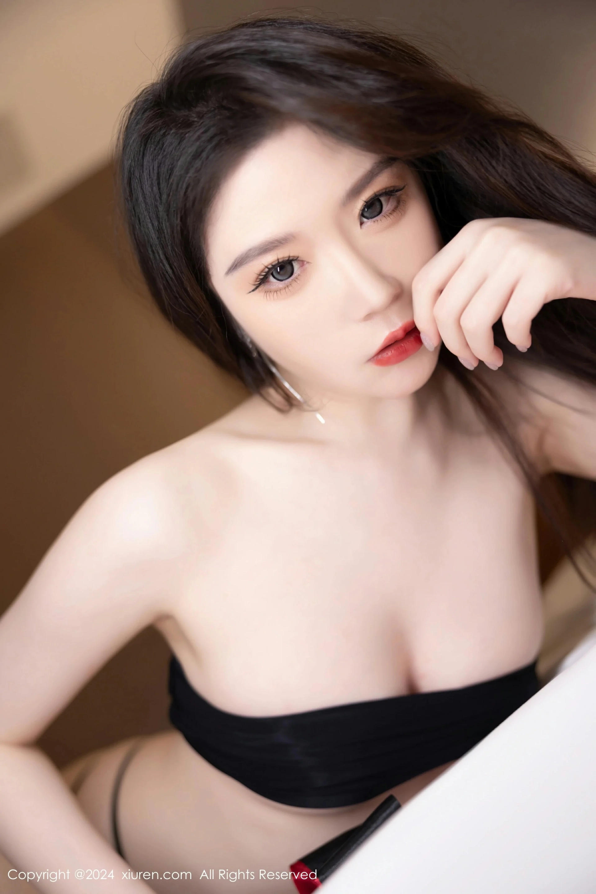 [XiuRen秀人网] 2024.06.27 No.8767 梦心玥 灰色瑜伽裤 黑色情趣内衣 性感写真 [86+1P] 封面