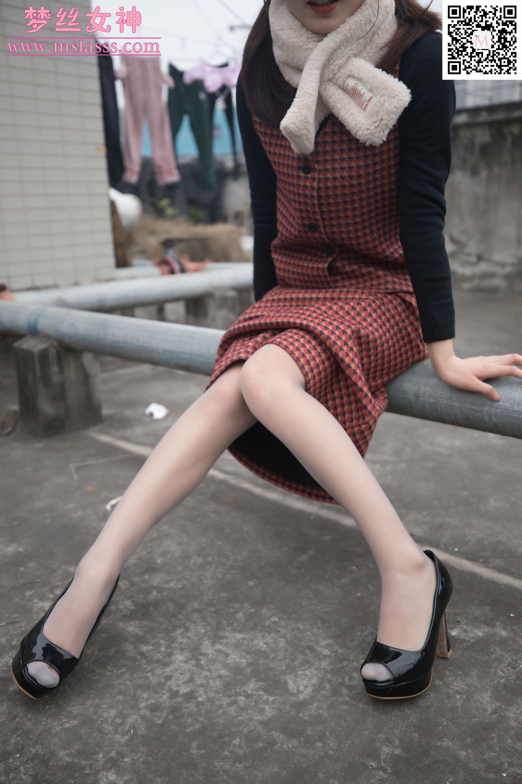 [MSLASS梦丝女神] 璇璇 天台少女 封面