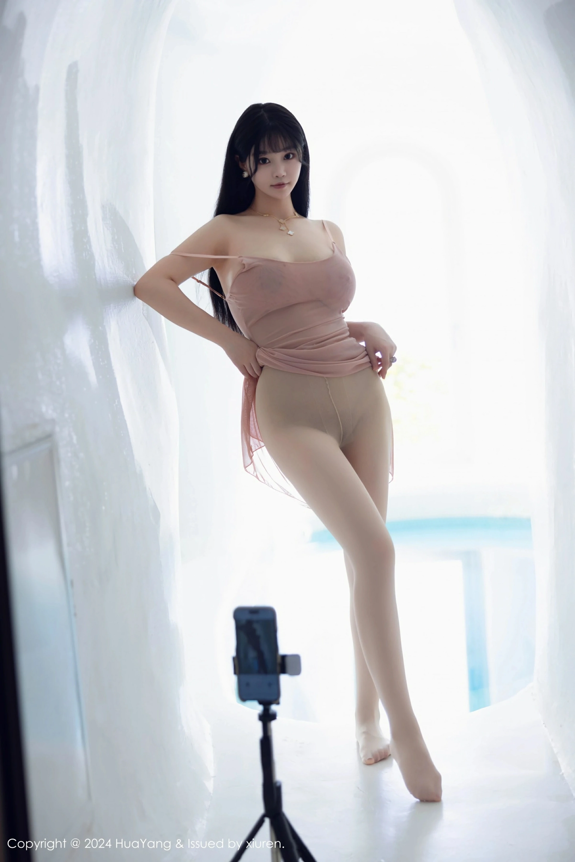 [HuaYang花漾写真] 2024.07.26 VOL.595 朱可儿Flora 性感粉色吊带 诱人肉丝 大理旅拍写真 [80+1P] 第 41 张