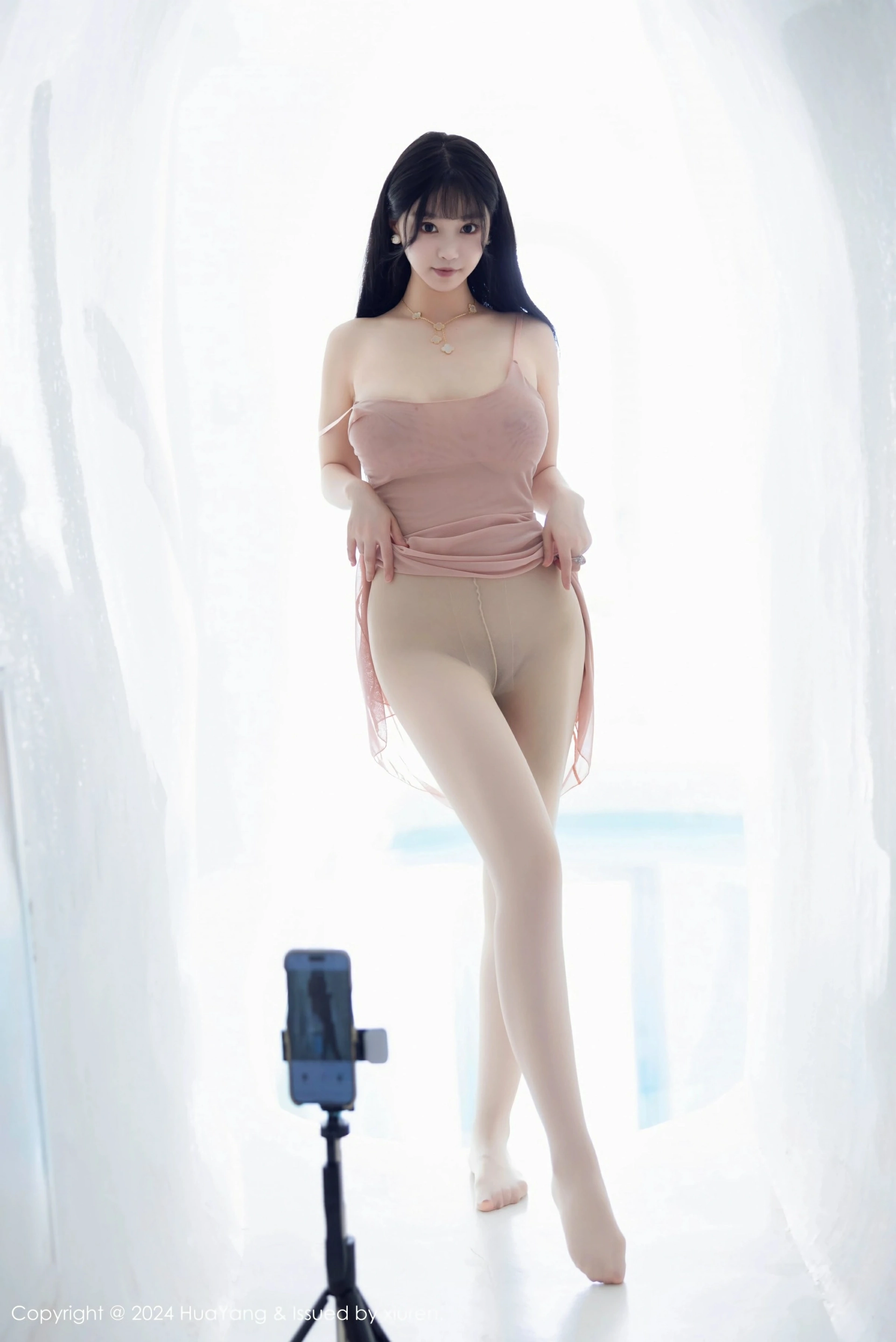 [HuaYang花漾写真] 2024.07.26 VOL.595 朱可儿Flora 性感粉色吊带 诱人肉丝 大理旅拍写真 [80+1P] 第 43 张
