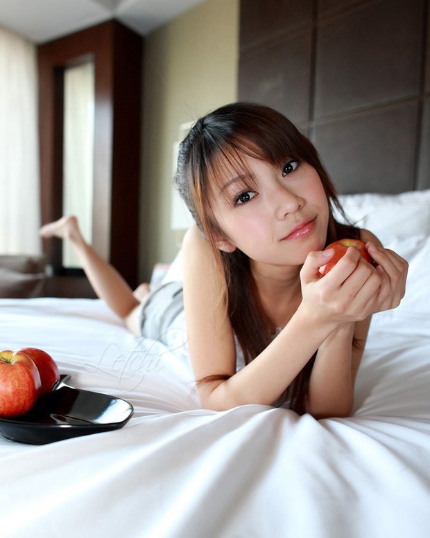 苹果小美女可爱甜美私房写真 封面