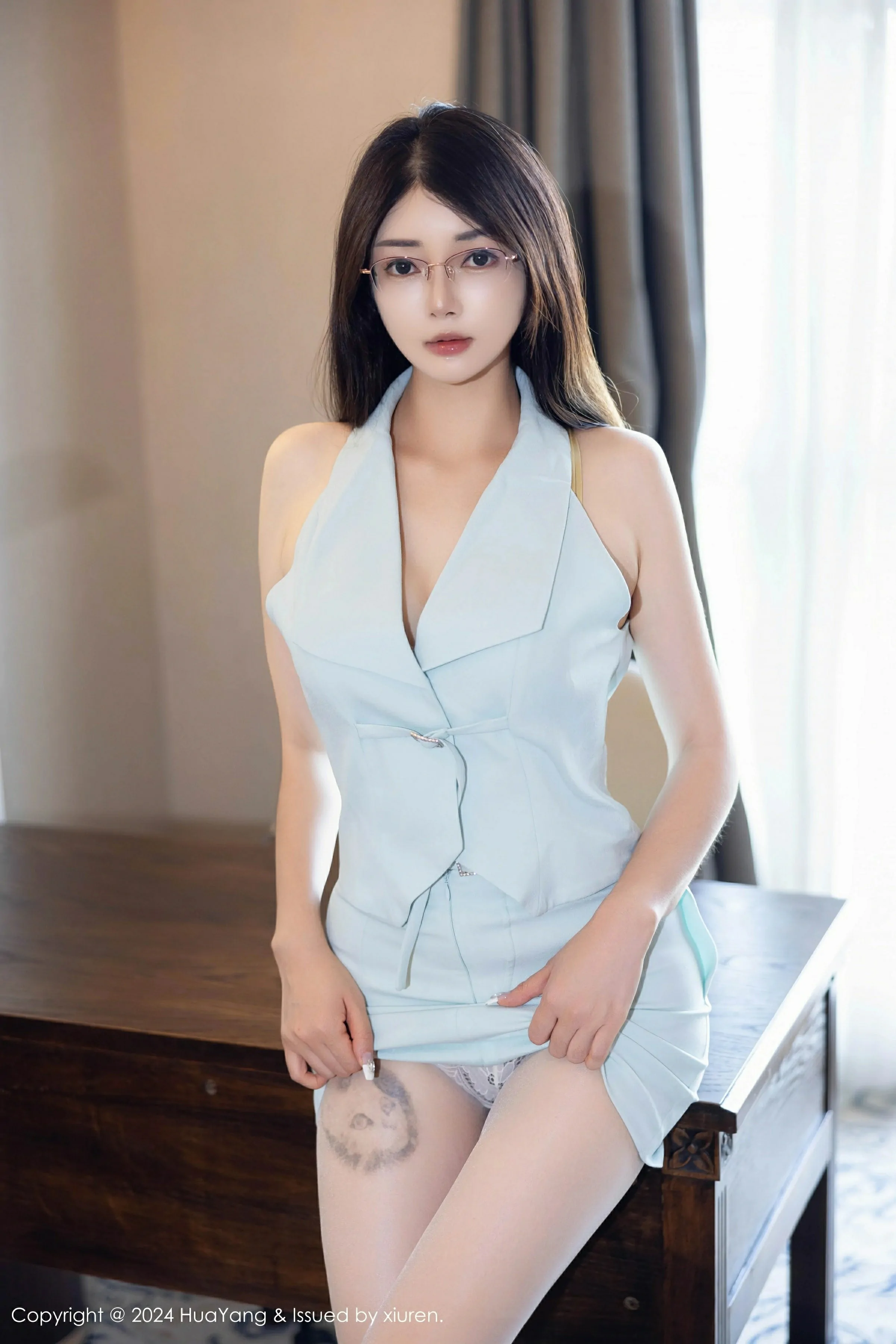 [HuaYang花漾写真] 2024.09.19 VOL.608 凯竹Quinn 浅蓝色连衣短裙 白色丝袜 性感写真 [80+1P] 第 81 张