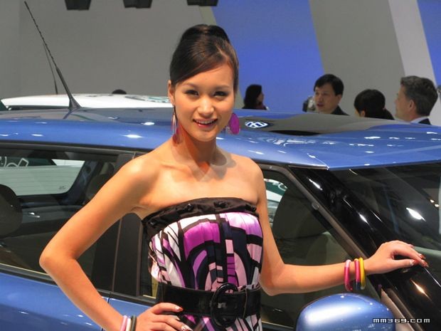 2009广州车展美女第一季 封面