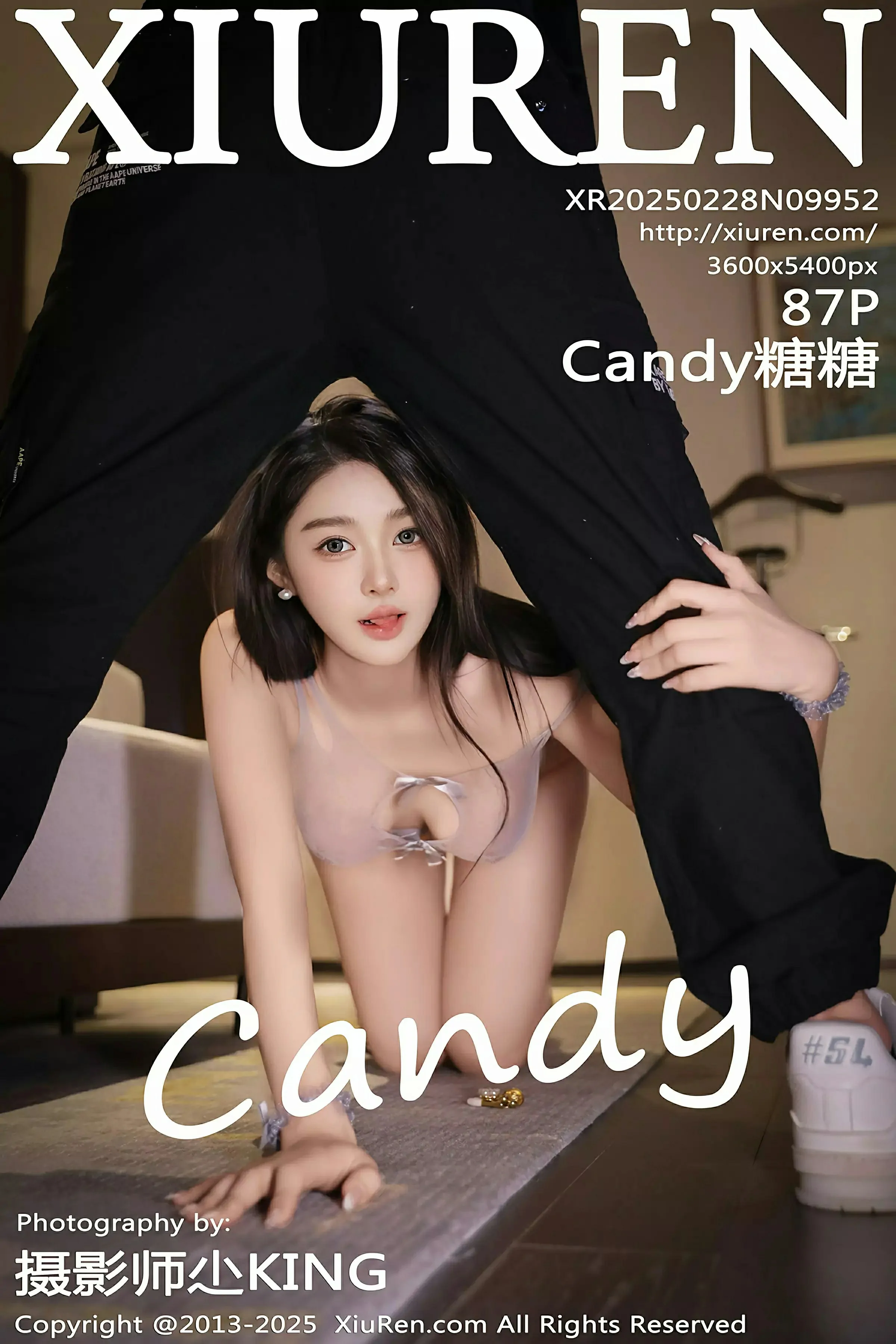 [XiuRen秀人网] 2025.02.28 No.9952 Candy糖糖 情趣服饰 灰色网袜 性感写真 [87+1P] 封面