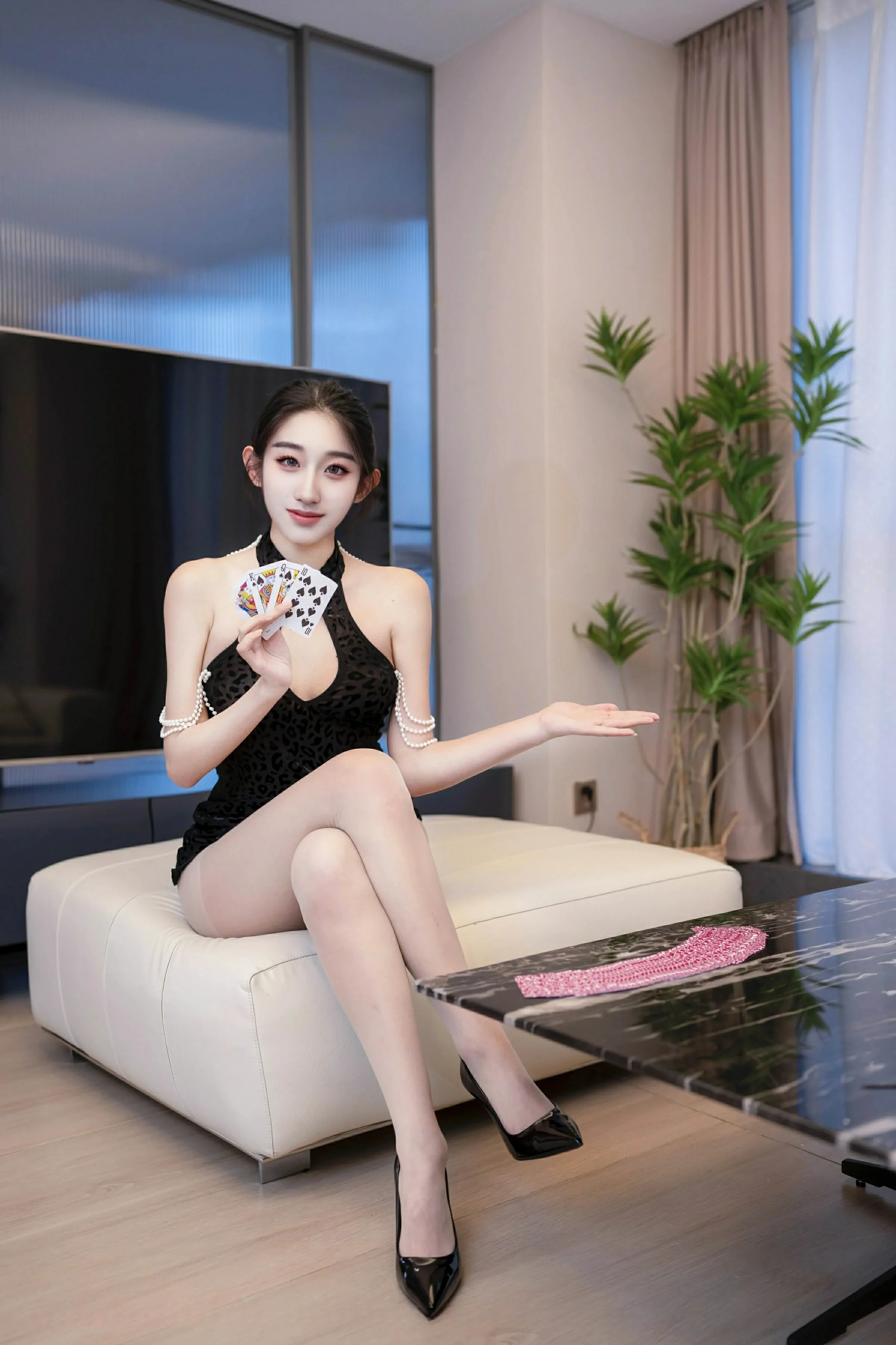 [XINGYAN星颜社] 2025.03.26 VOL.327 星冉 黑色连衣短裙 诱人肉色丝袜 性感写真 [79+1P] 第 33 张