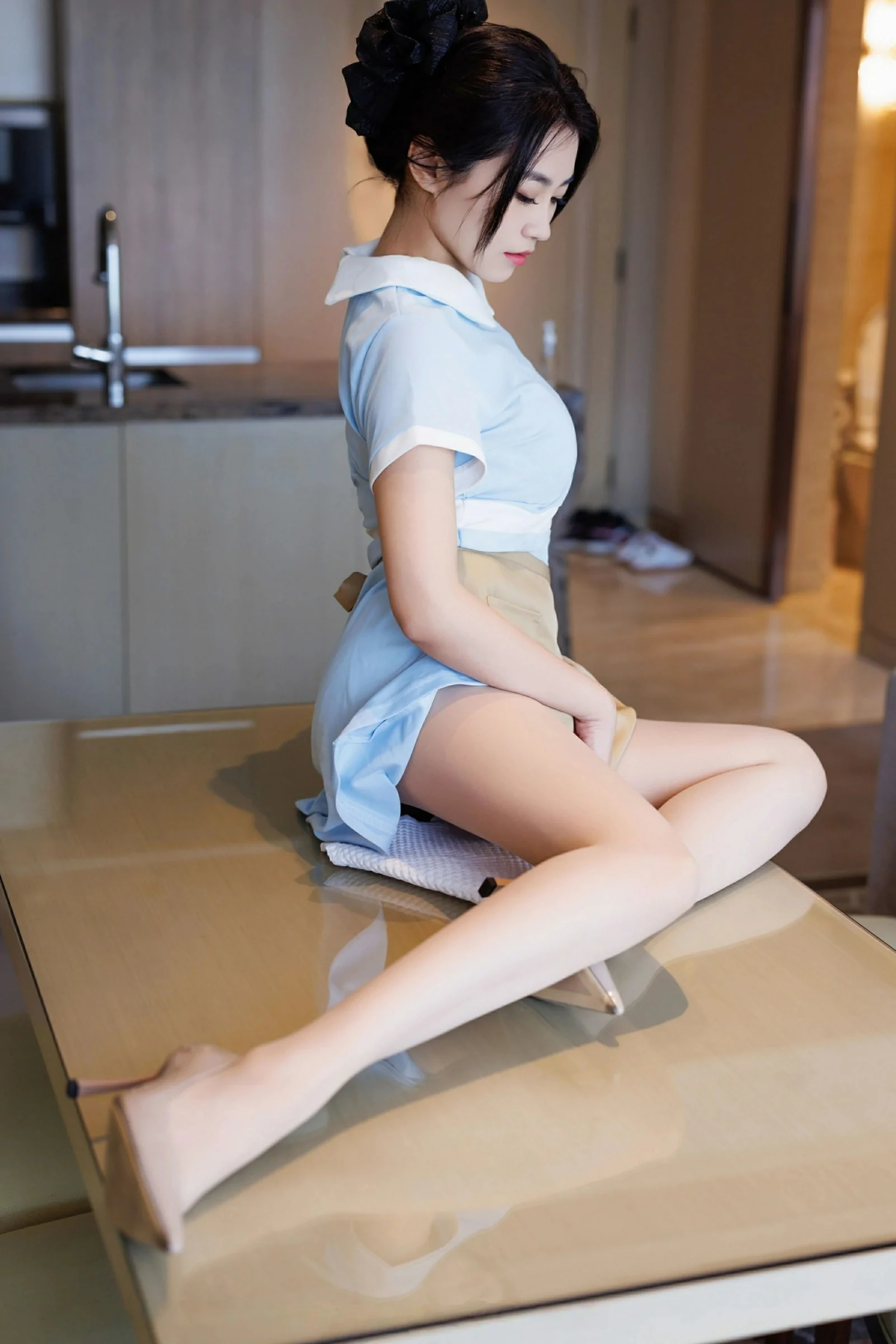 [IMISS爱蜜社] 2025.06.03 VOL.793 许诺Sabrina 蓝色连衣短裙 诱人肉色丝袜 性感写真 [81+1P] 第 57 张