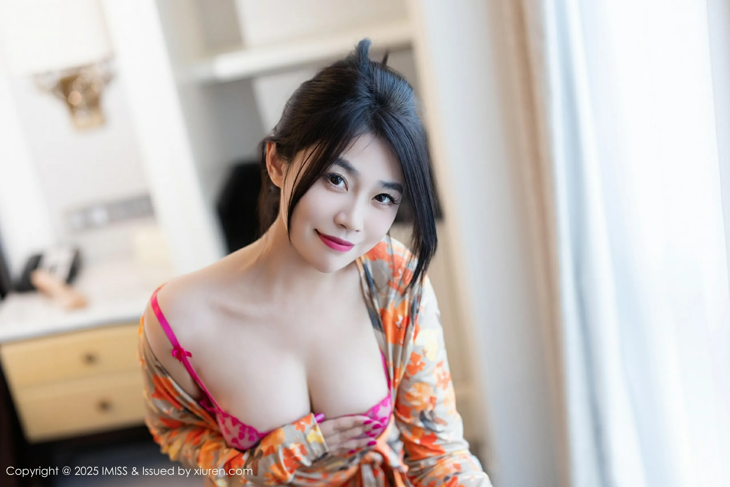 [IMISS爱蜜社] 2025.07.21 VOL.796 许诺Sabrina 连衣短裙 肉色丝袜 性感写真 [98+1P] 第 62 张