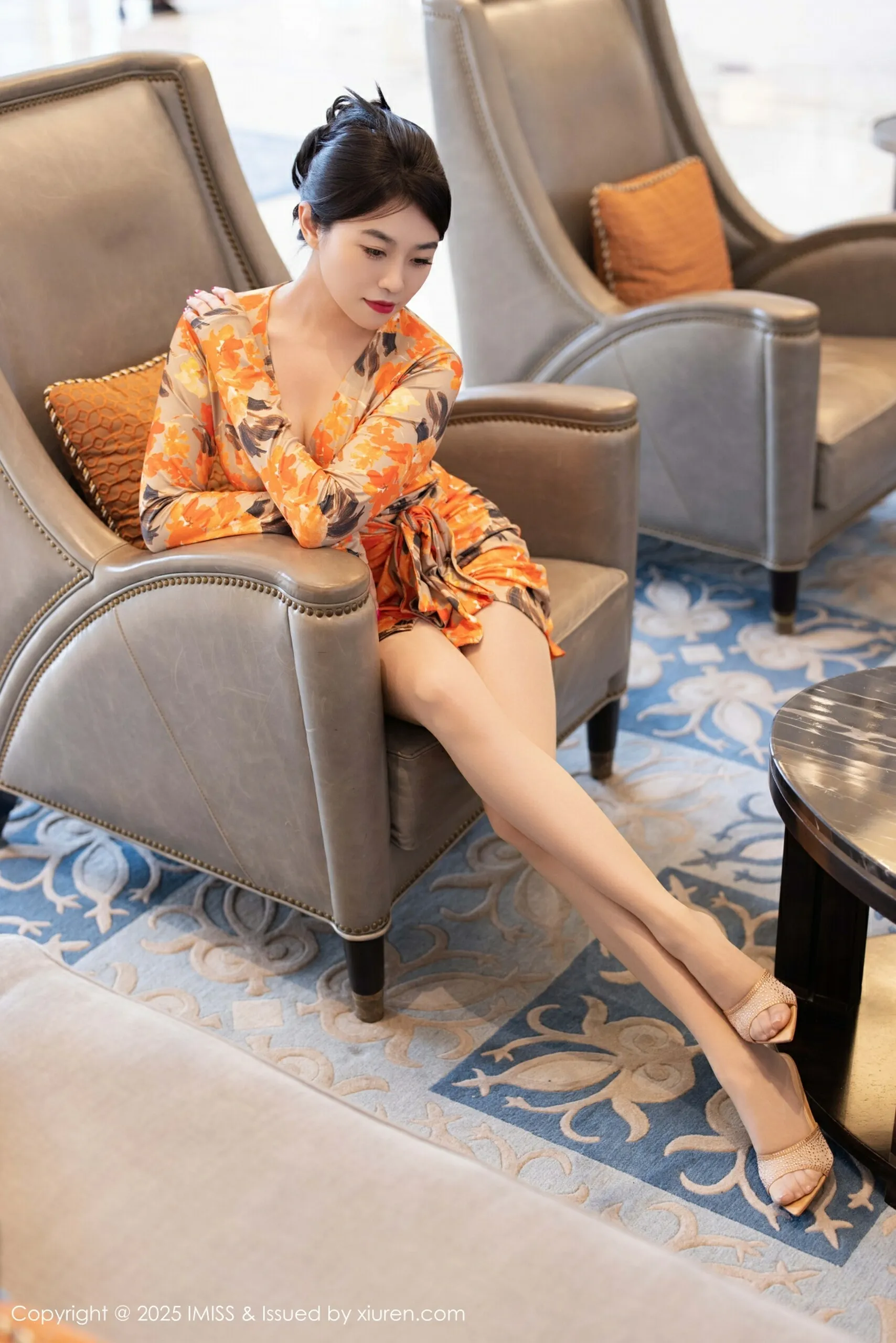 [IMISS爱蜜社] 2025.07.21 VOL.796 许诺Sabrina 连衣短裙 肉色丝袜 性感写真 [98+1P] 第 92 张
