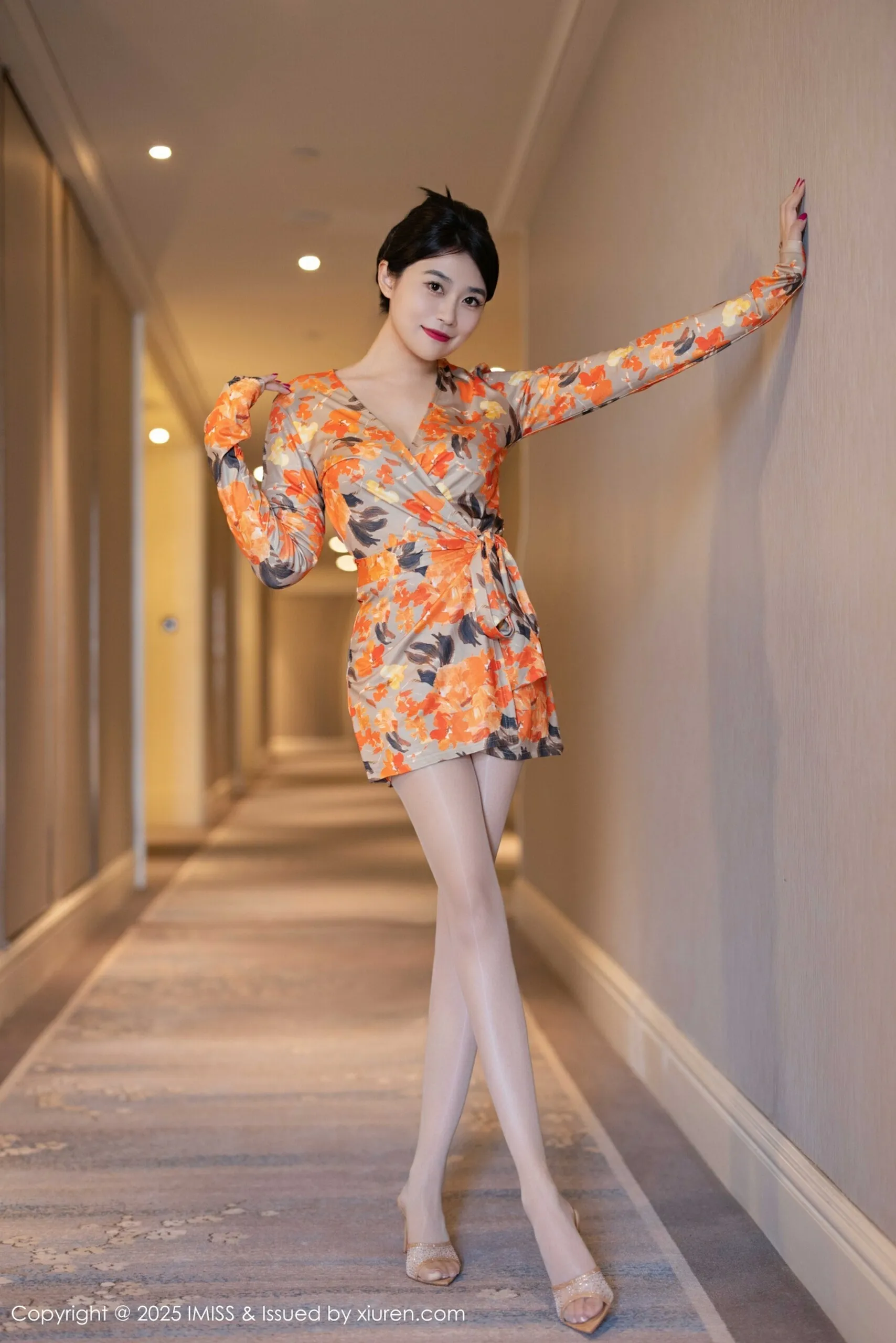 [IMISS爱蜜社] 2025.07.21 VOL.796 许诺Sabrina 连衣短裙 肉色丝袜 性感写真 [98+1P] 第 95 张