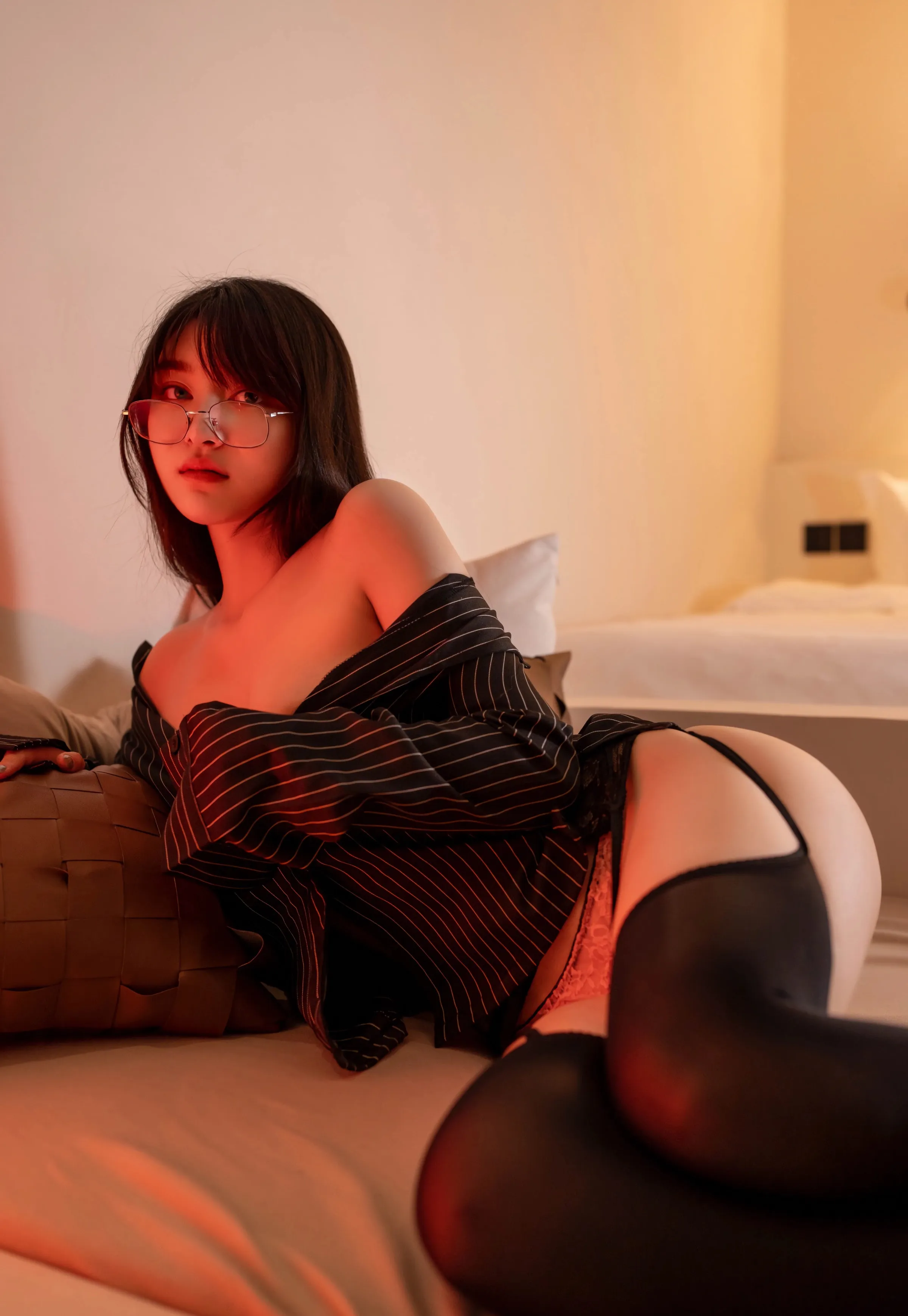 [XINGYAN星颜社] 2025.07.30 VOL.376 白露lulu 黑色衬衫 魅惑黑丝 性感写真 [71+1P] 第 24 张