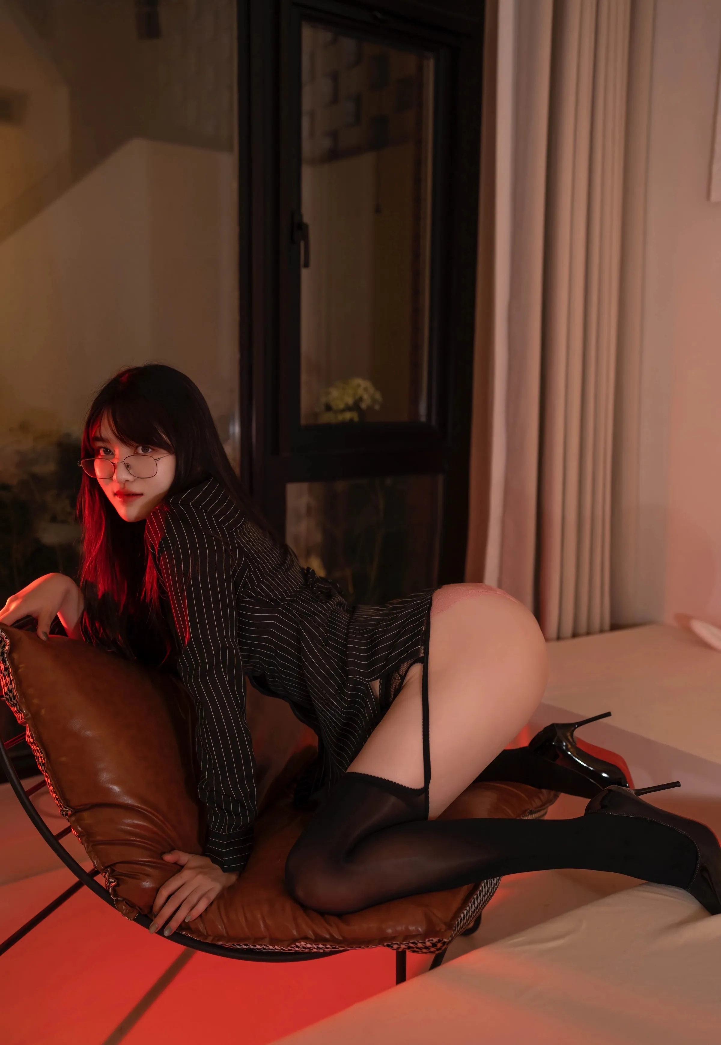 [XINGYAN星颜社] 2025.07.30 VOL.376 白露lulu 黑色衬衫 魅惑黑丝 性感写真 [71+1P] 第 48 张