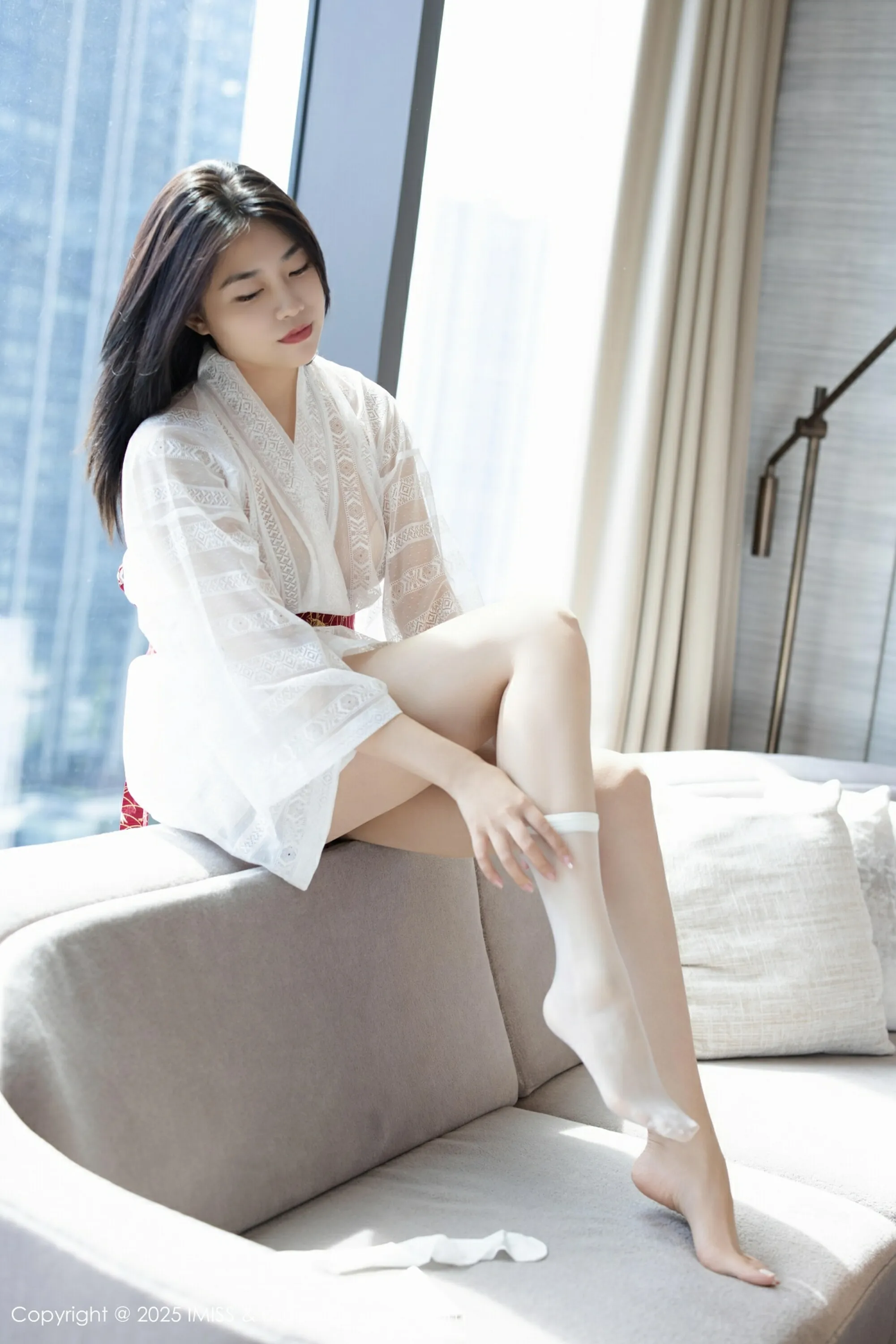 [IMISS爱蜜社] 2025.08.14 VOL.798 许诺Sabrina 诱人白色丝袜 性感写真 [59+1P] 第 53 张