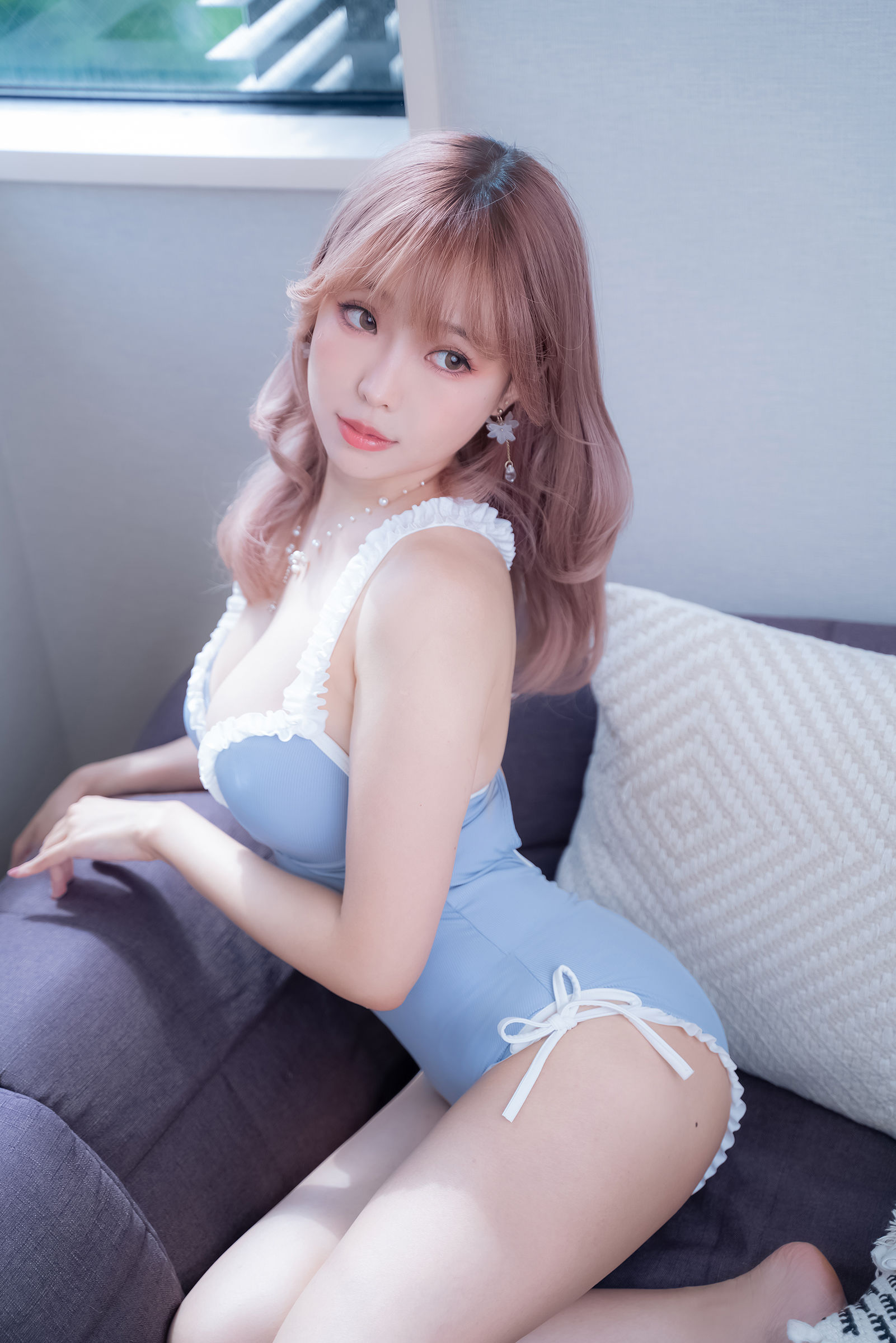 [COSPLAY] Ely_eee(ElyEE子) – Mist Blue Lady 封面