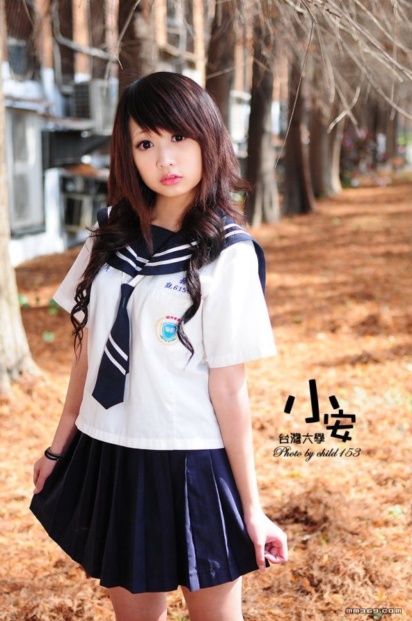 台湾大学大眼美女小安 封面