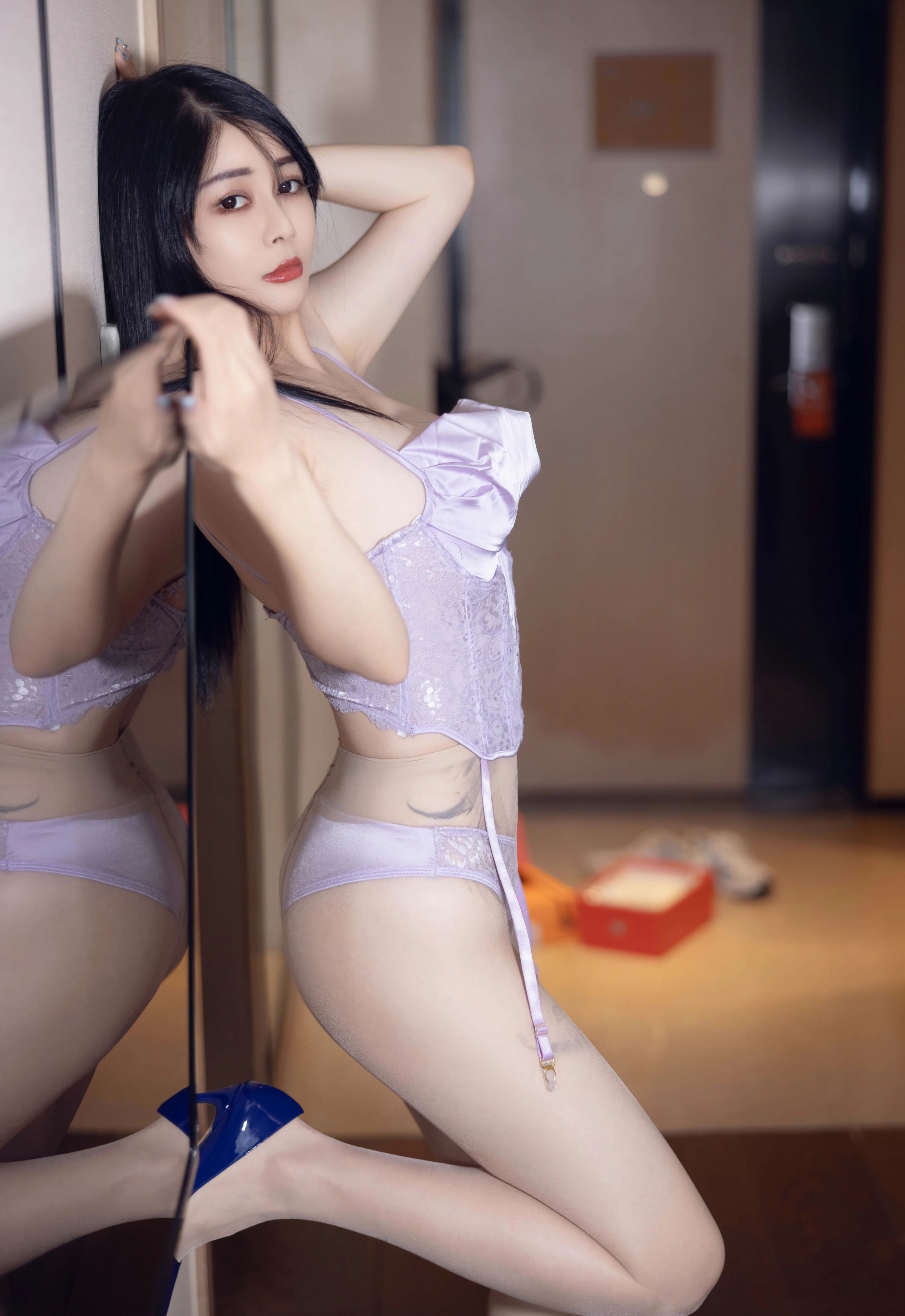 [HuaYang花漾写真] 2025.10.21 VOL.648 凯竹Quinn 紫色情趣内衣 肉色丝袜 性感写真 [80+1P] 第 56 张