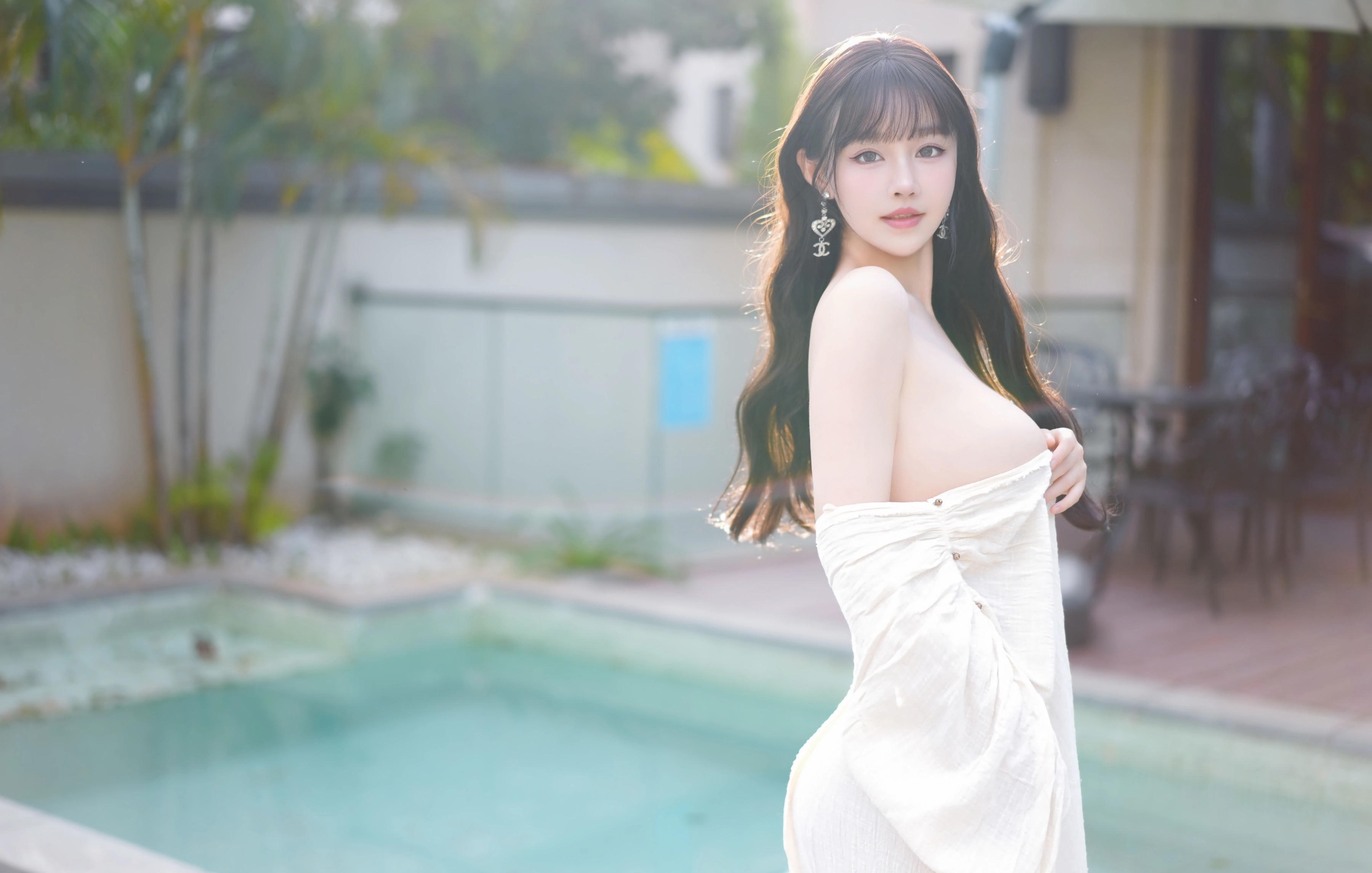 [YOUMI尤蜜荟] 2025.11.28 VOL.1185 心上可Flora 性感浅色浴袍 新加坡旅拍写真 [85+1P] 第 65 张