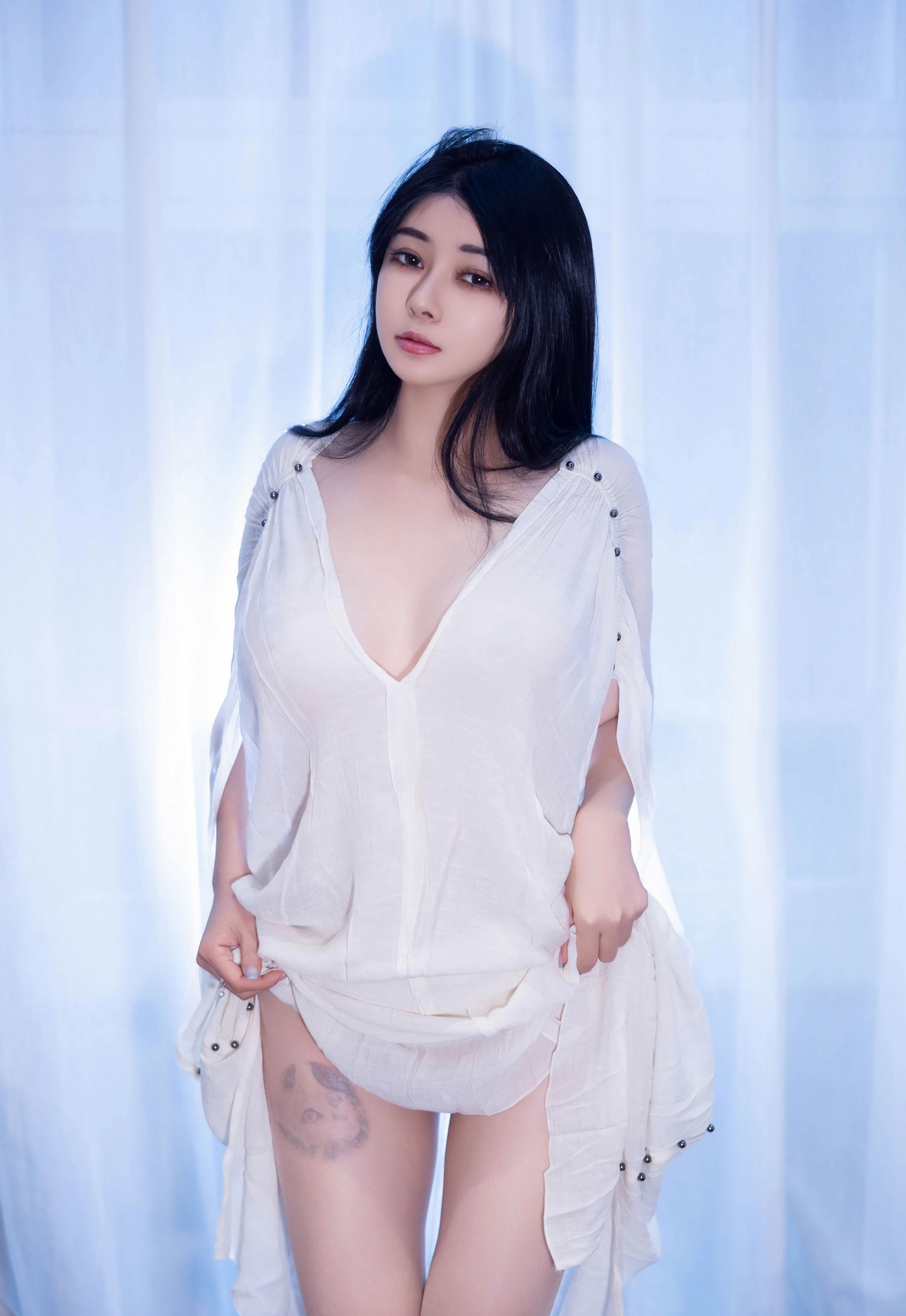 [HuaYang花漾写真] 2025.12.29 VOL.653 凯竹法师～ 白色连衣裙 肉色丝袜 性感写真 [51+1P] 第 38 张