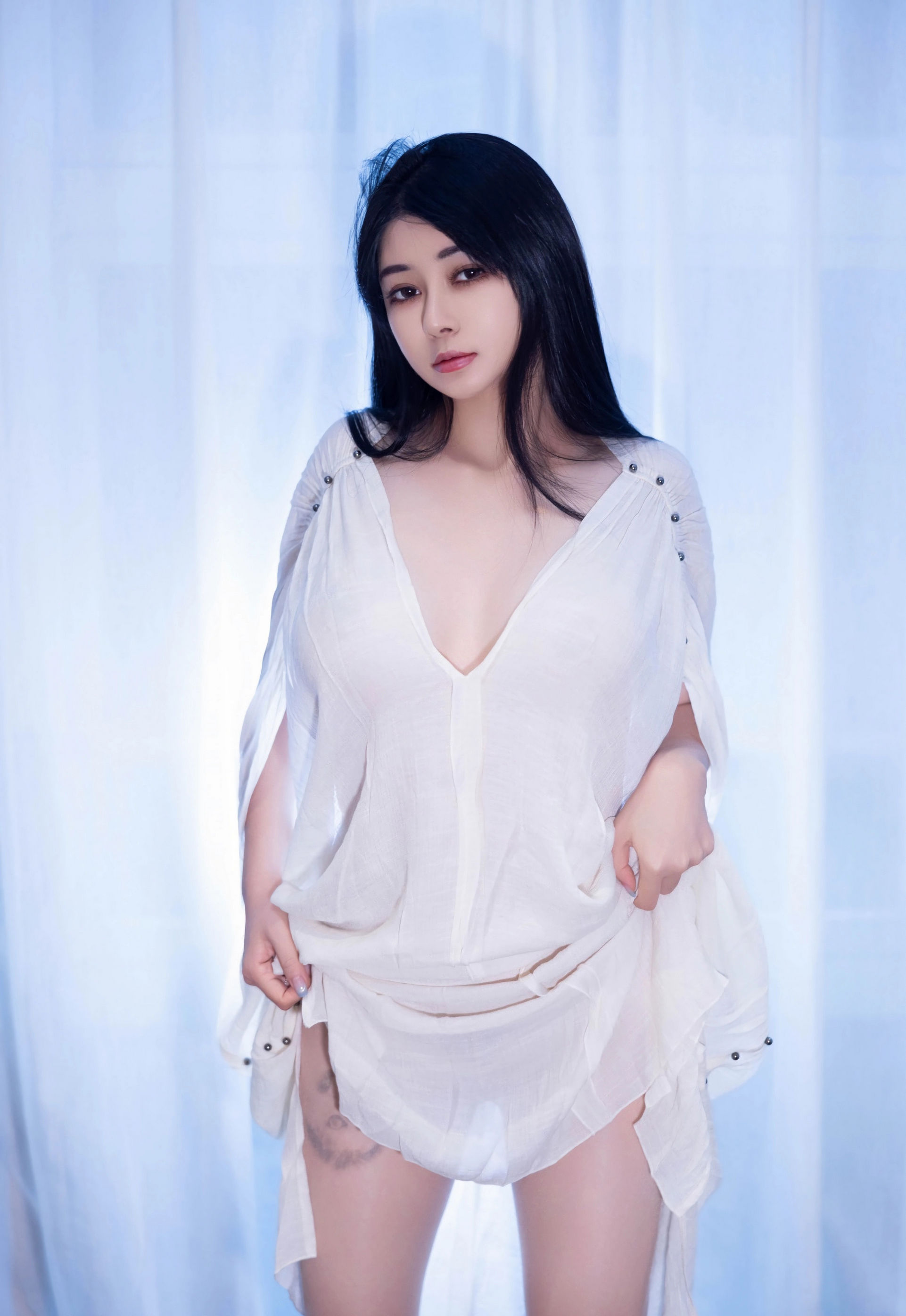 [HuaYang花漾写真] 2025.12.29 VOL.653 凯竹法师～ 白色连衣裙 肉色丝袜 性感写真 [51+1P] 第 39 张