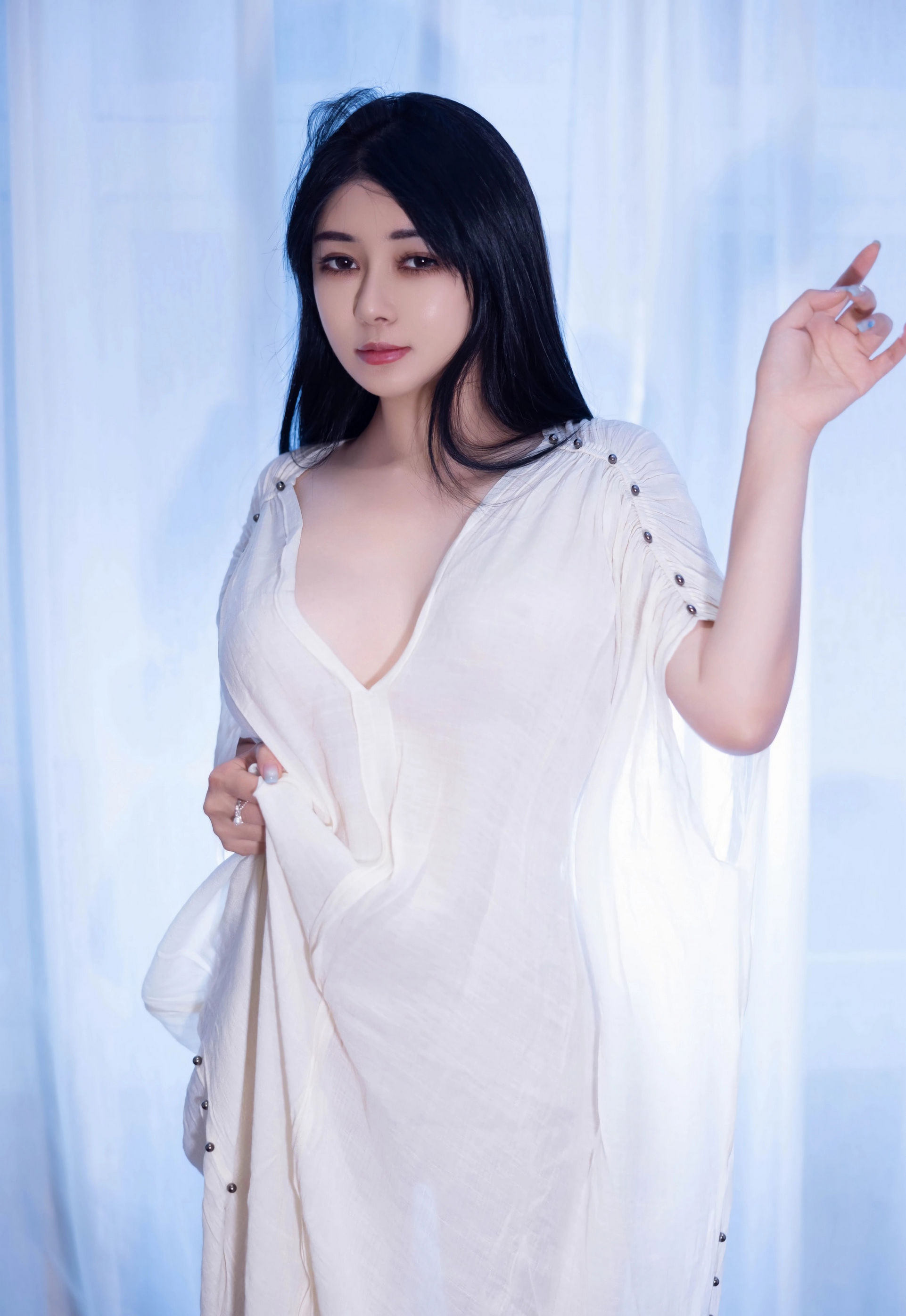 [HuaYang花漾写真] 2025.12.29 VOL.653 凯竹法师～ 白色连衣裙 肉色丝袜 性感写真 [51+1P] 第 42 张