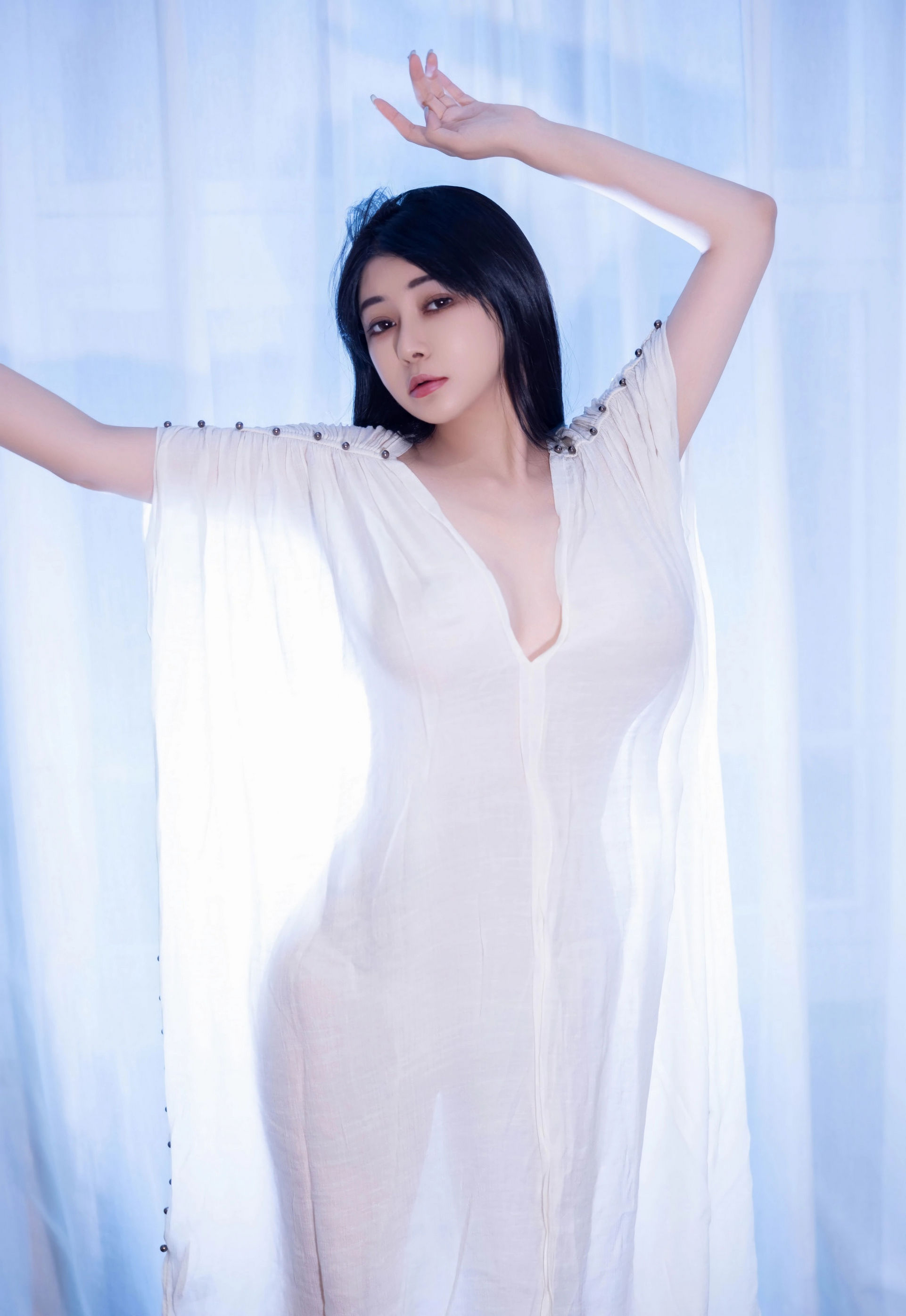 [HuaYang花漾写真] 2025.12.29 VOL.653 凯竹法师～ 白色连衣裙 肉色丝袜 性感写真 [51+1P] 第 43 张