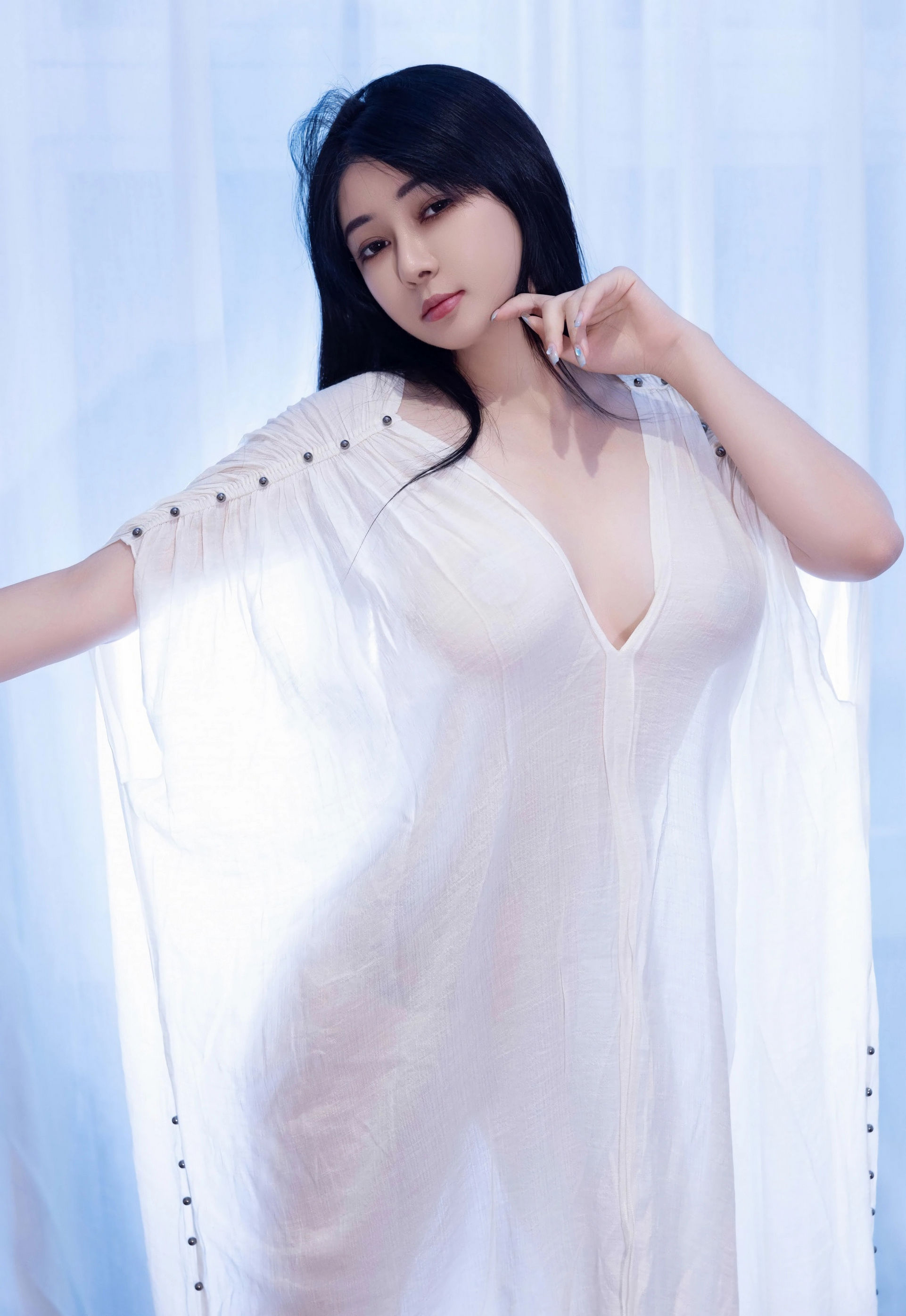 [HuaYang花漾写真] 2025.12.29 VOL.653 凯竹法师～ 白色连衣裙 肉色丝袜 性感写真 [51+1P] 第 44 张