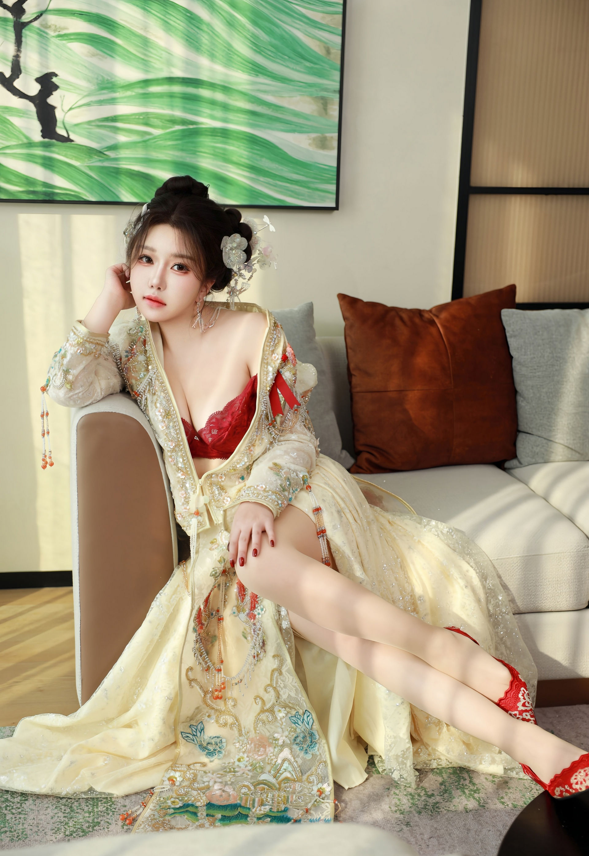 [XiuRen秀人网] 2026.01.12 No.11220 小薯条nienie 性感秀禾 肉色丝袜 大连旅拍写真 [56+1P] 第 31 张