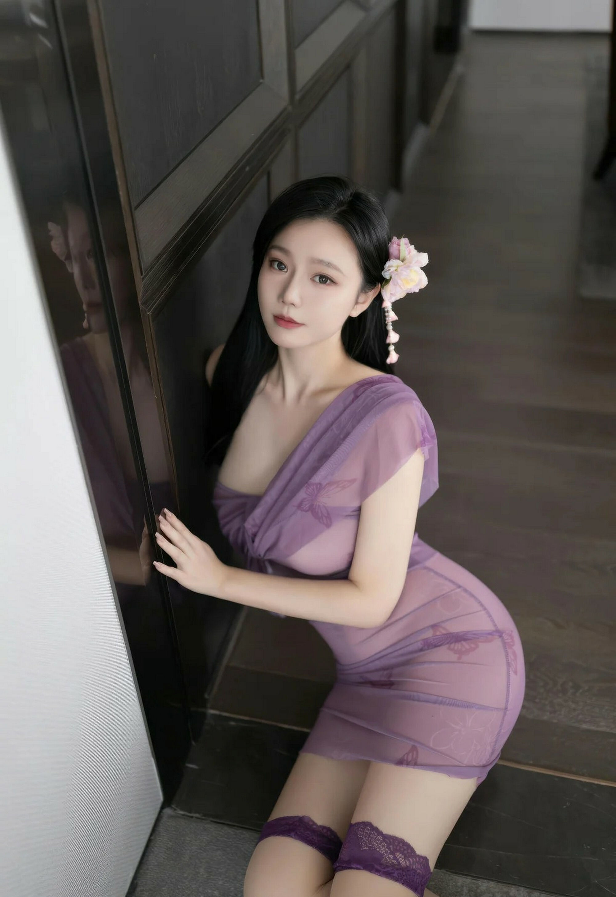 [XiuRen秀人网] 2026.02.03 No.11312 安然anran 紫色连衣裙 诱人肉色丝袜 性感写真 [78+1P] 第 56 张