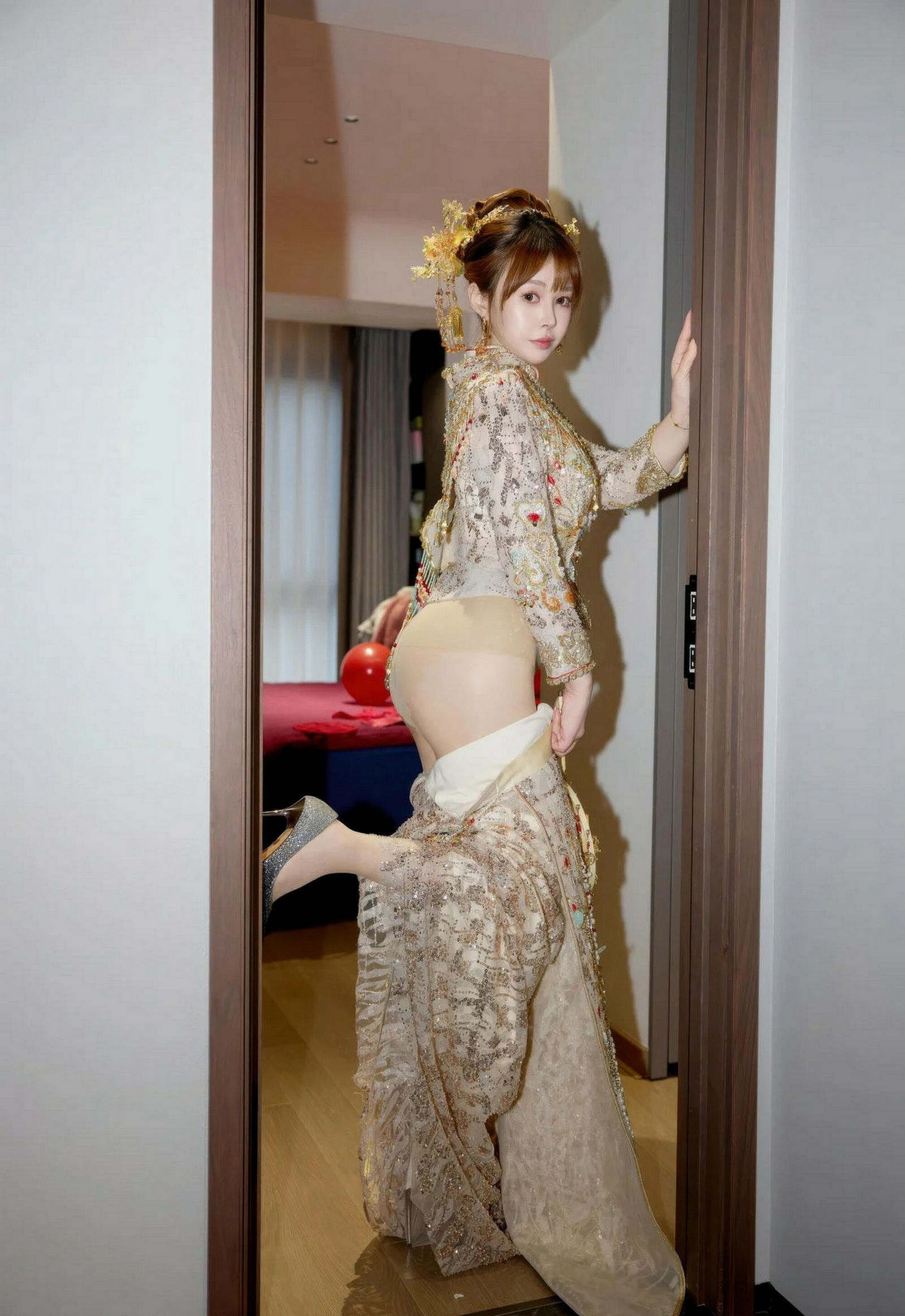 [XiuRen秀人网] 2026.02.04 No.11317 Evelyn 秀禾服饰 肉色丝袜 性感写真 [63+1P] 第 44 张