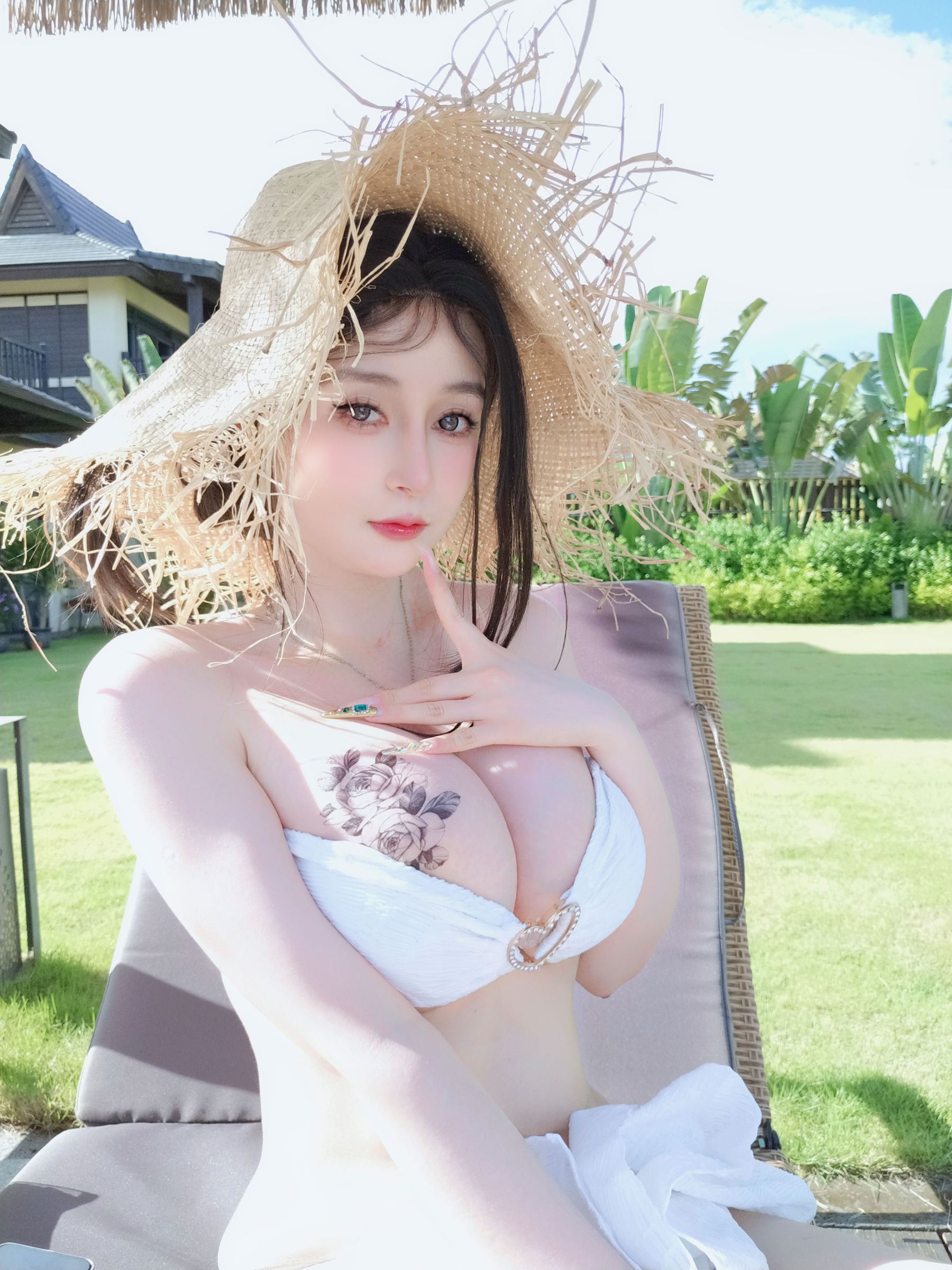 [COSPLAY] Coser小姐姐白银 – 女朋友的泳衣 封面