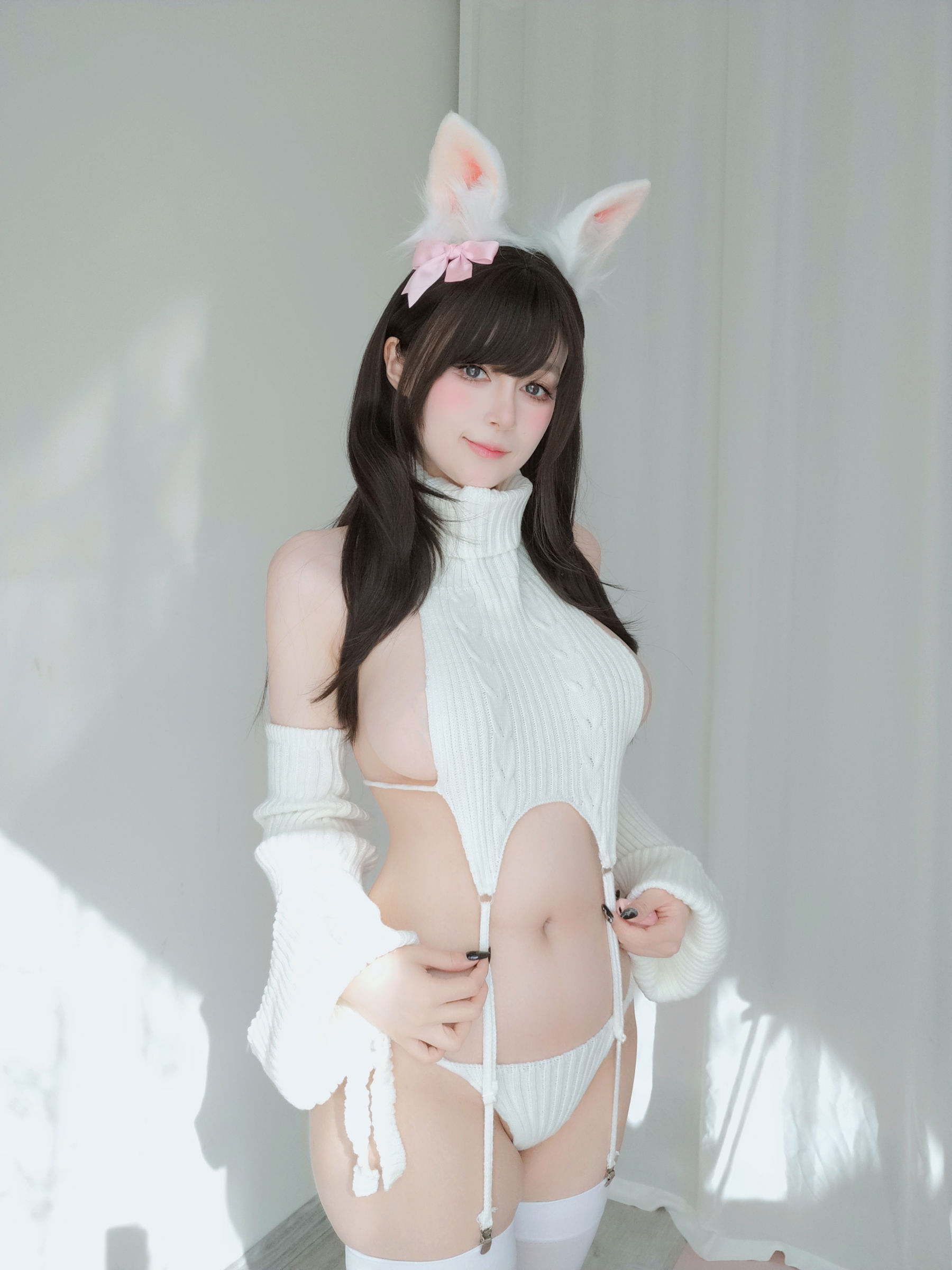 [COSPLAY] Coser小姐姐白银 – 小兔子 封面