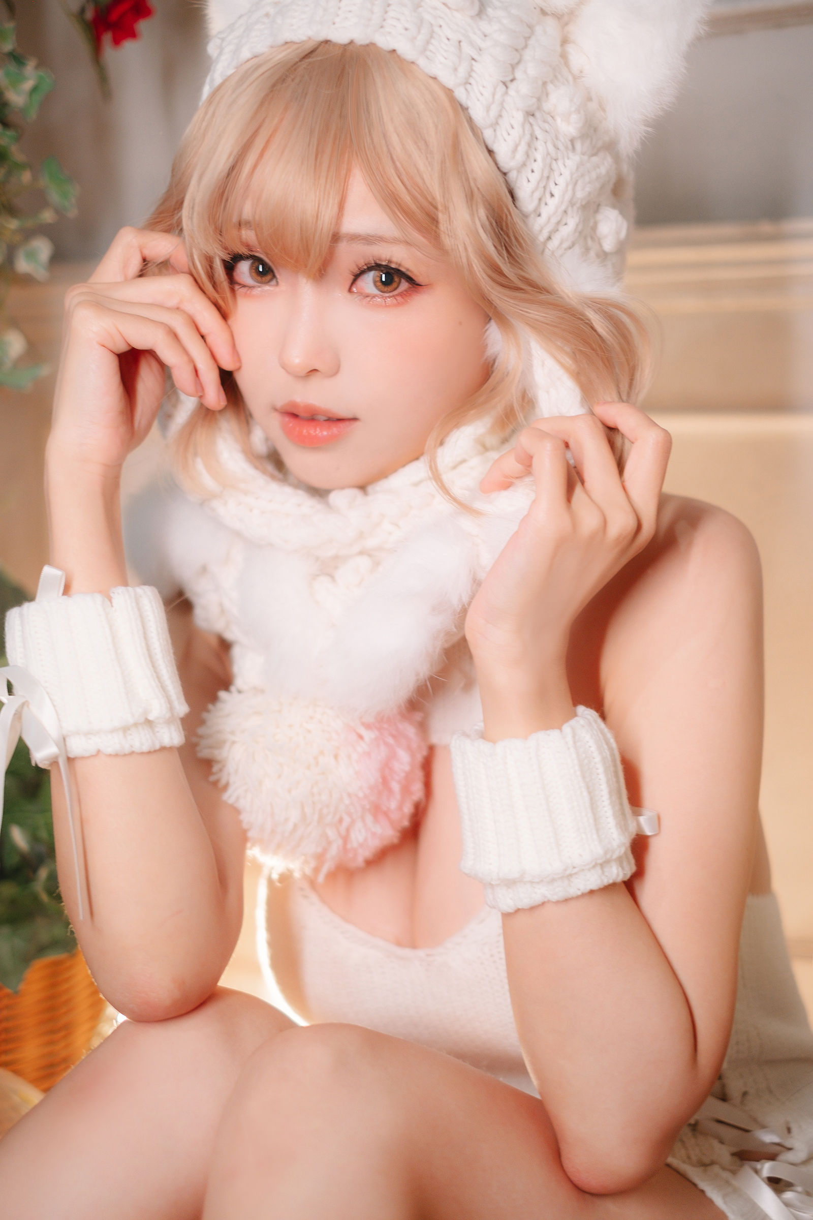 [COSPLAY] Ely_eee(ElyEE子) – 白色 KNITTING 第 1 张